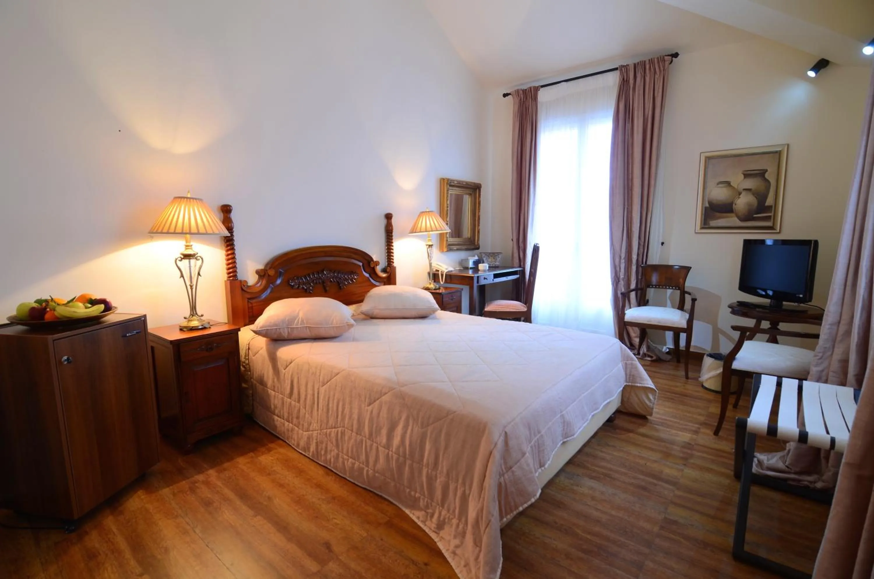 Day, Bed in Korina Gallery Hotel