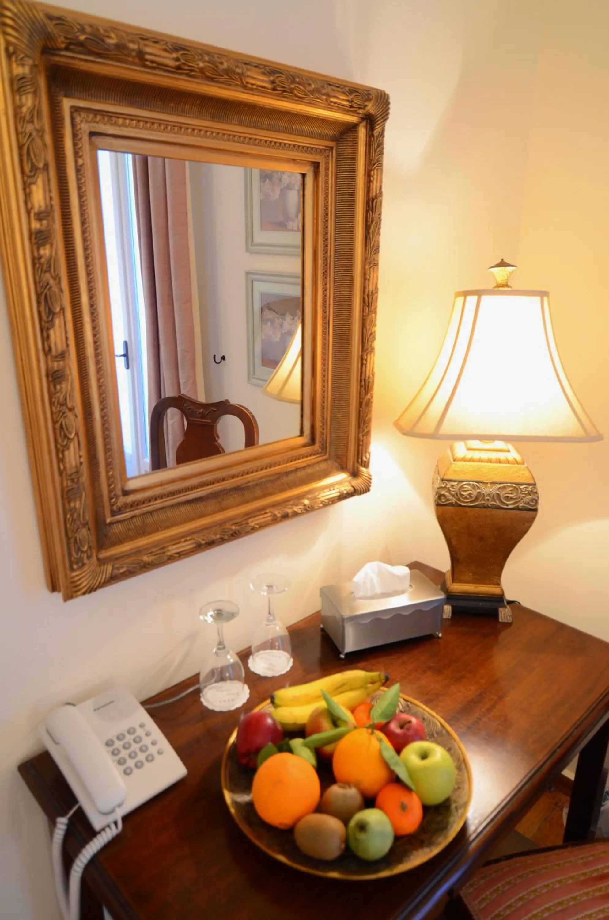 Food in Korina Gallery Hotel