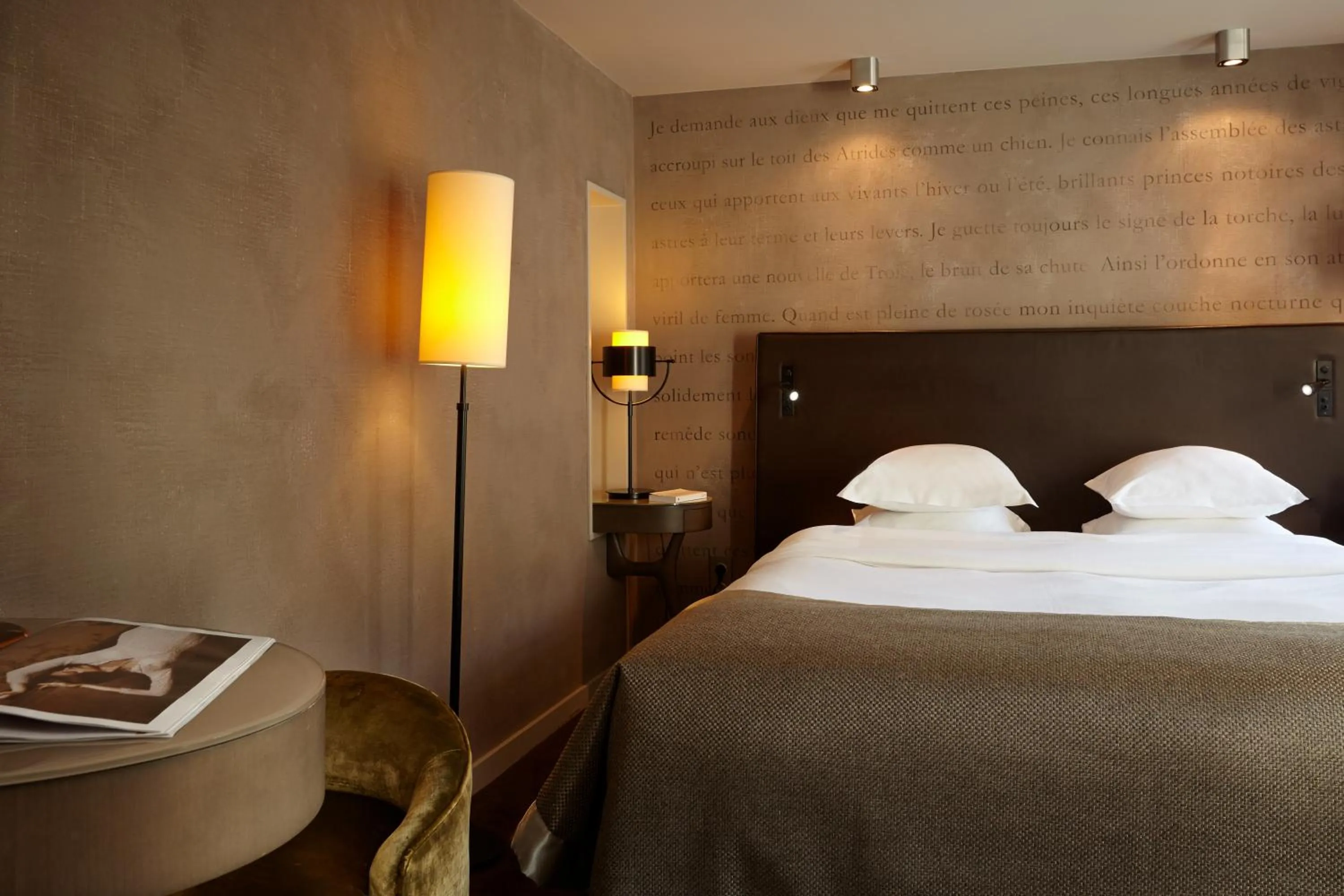 Bedroom, Bed in Le Pavillon des Lettres