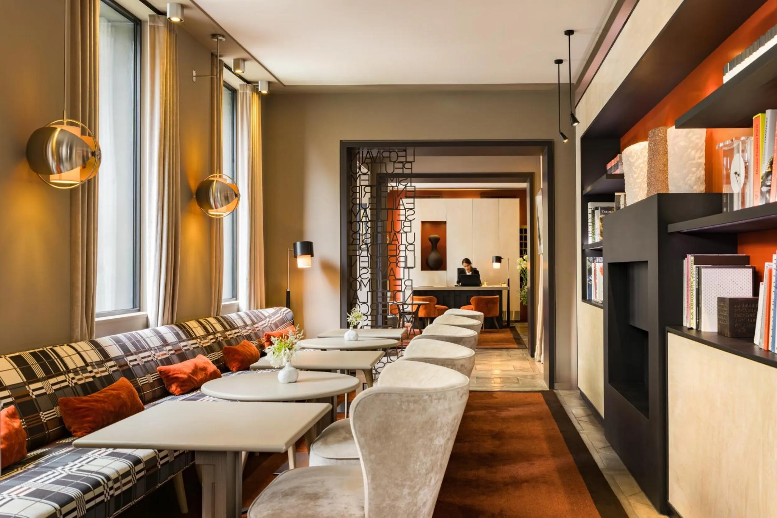 Lounge or bar in Le Pavillon des Lettres