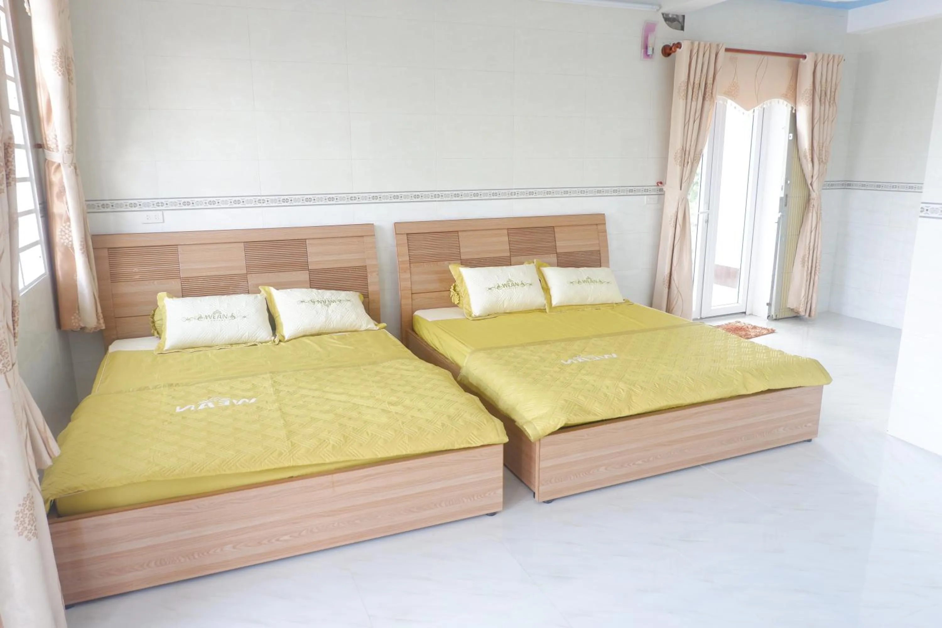 Bed in Hanh Mai Hotel