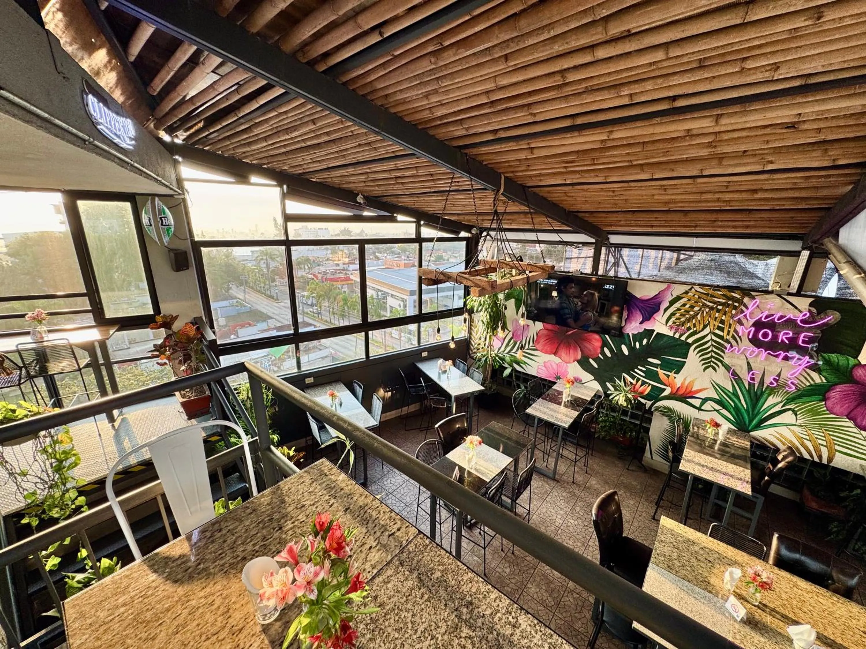 Restaurant/places to eat in Comfort Inn Cordoba