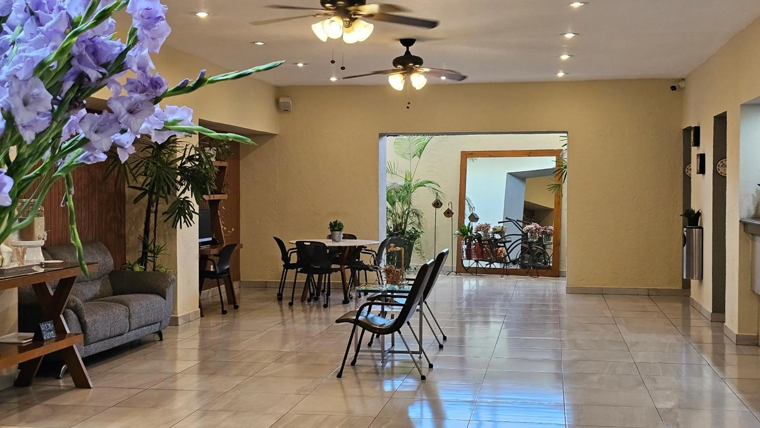 Lobby or reception in Comfort Inn Cordoba