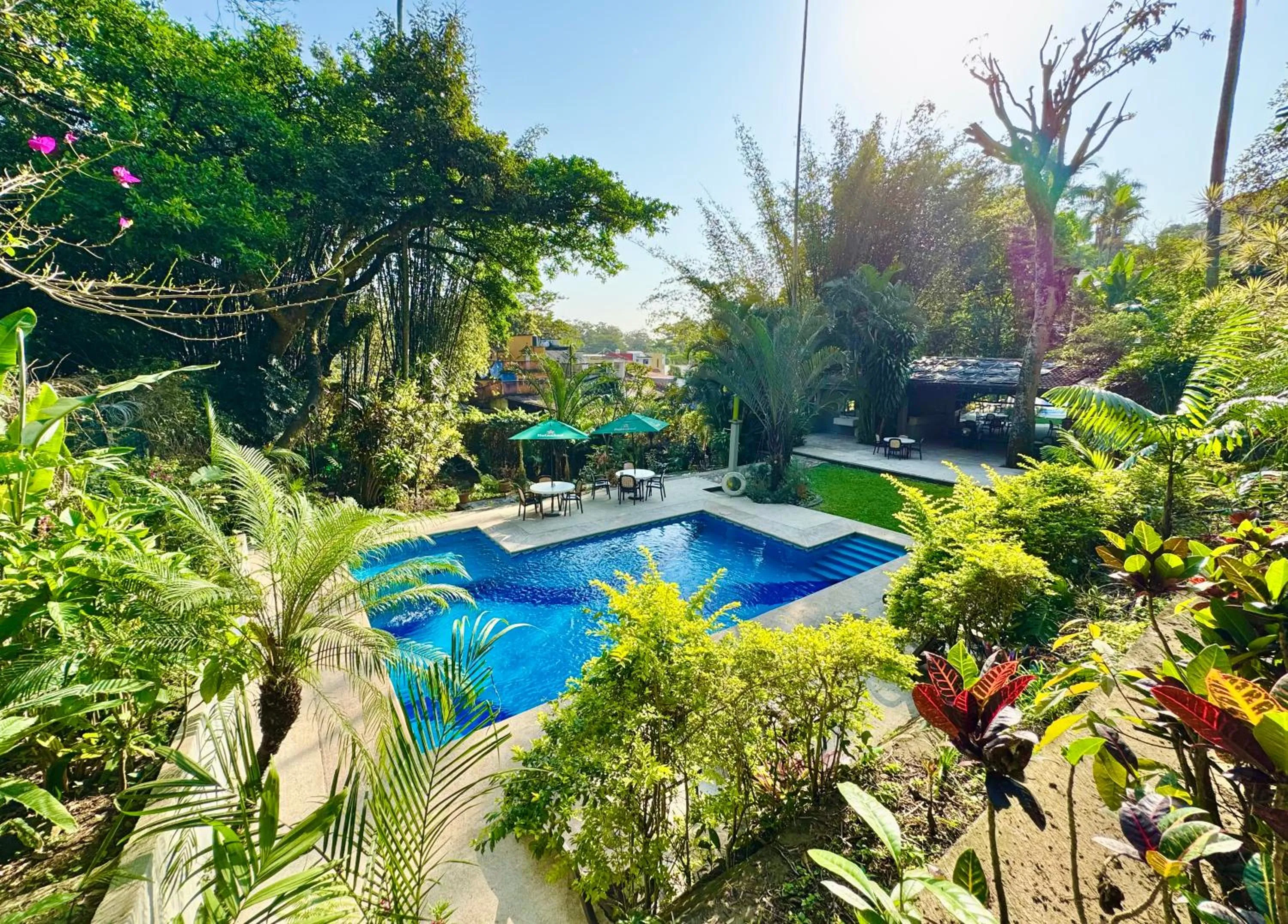 Swimming pool in Comfort Inn Cordoba