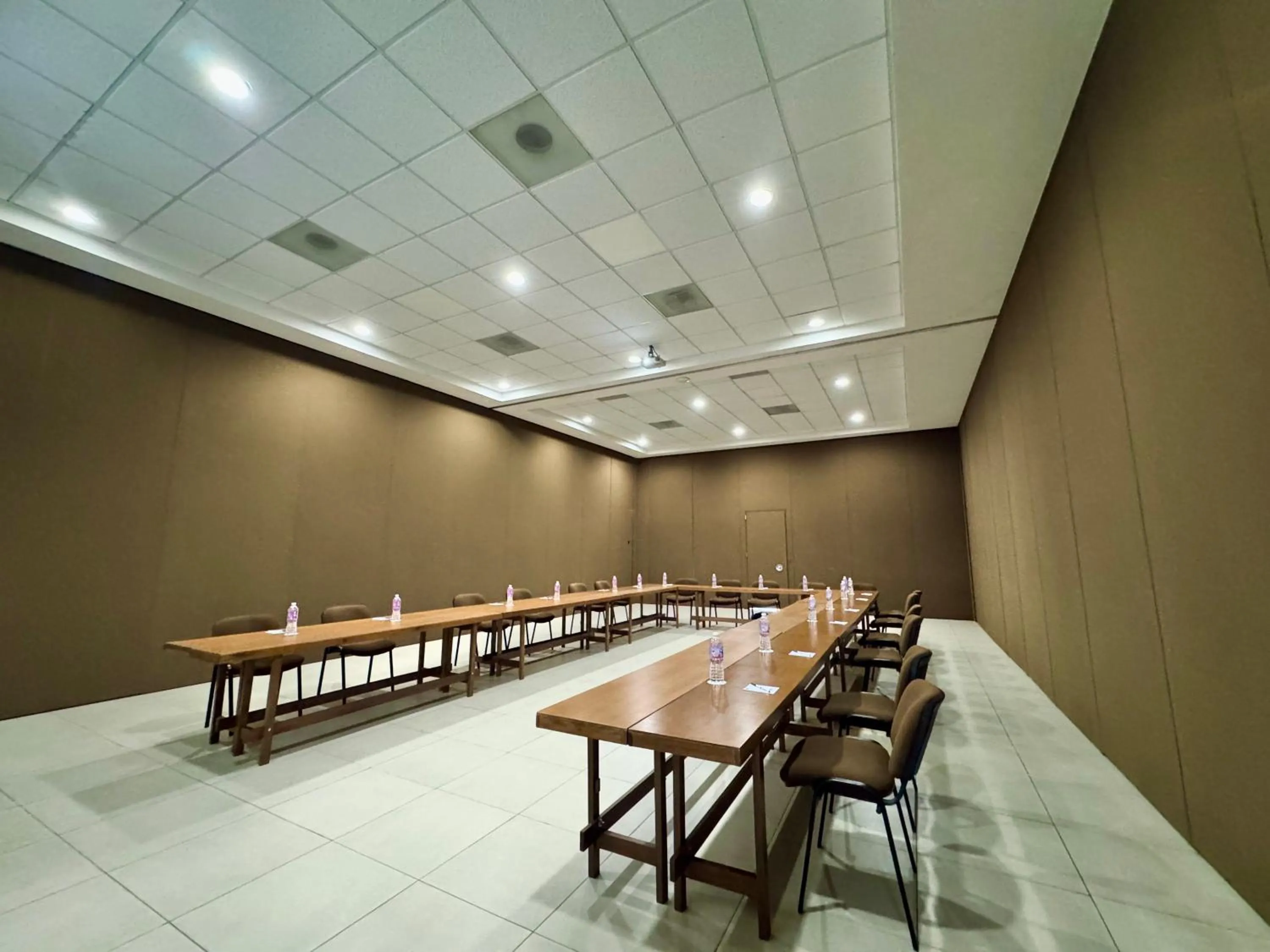 Meeting/conference room in Comfort Inn Cordoba