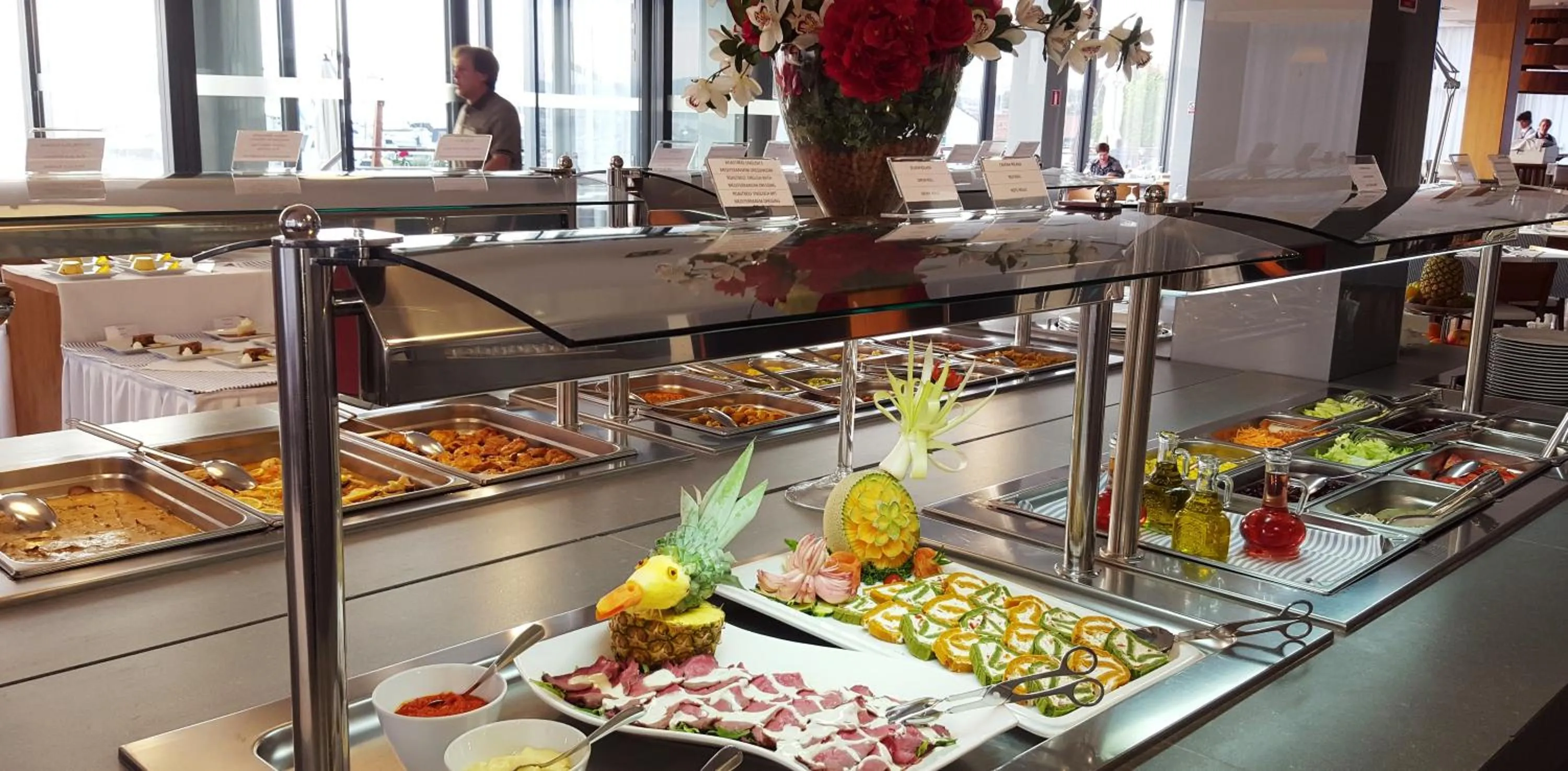 Restaurant/places to eat in Hotel IN