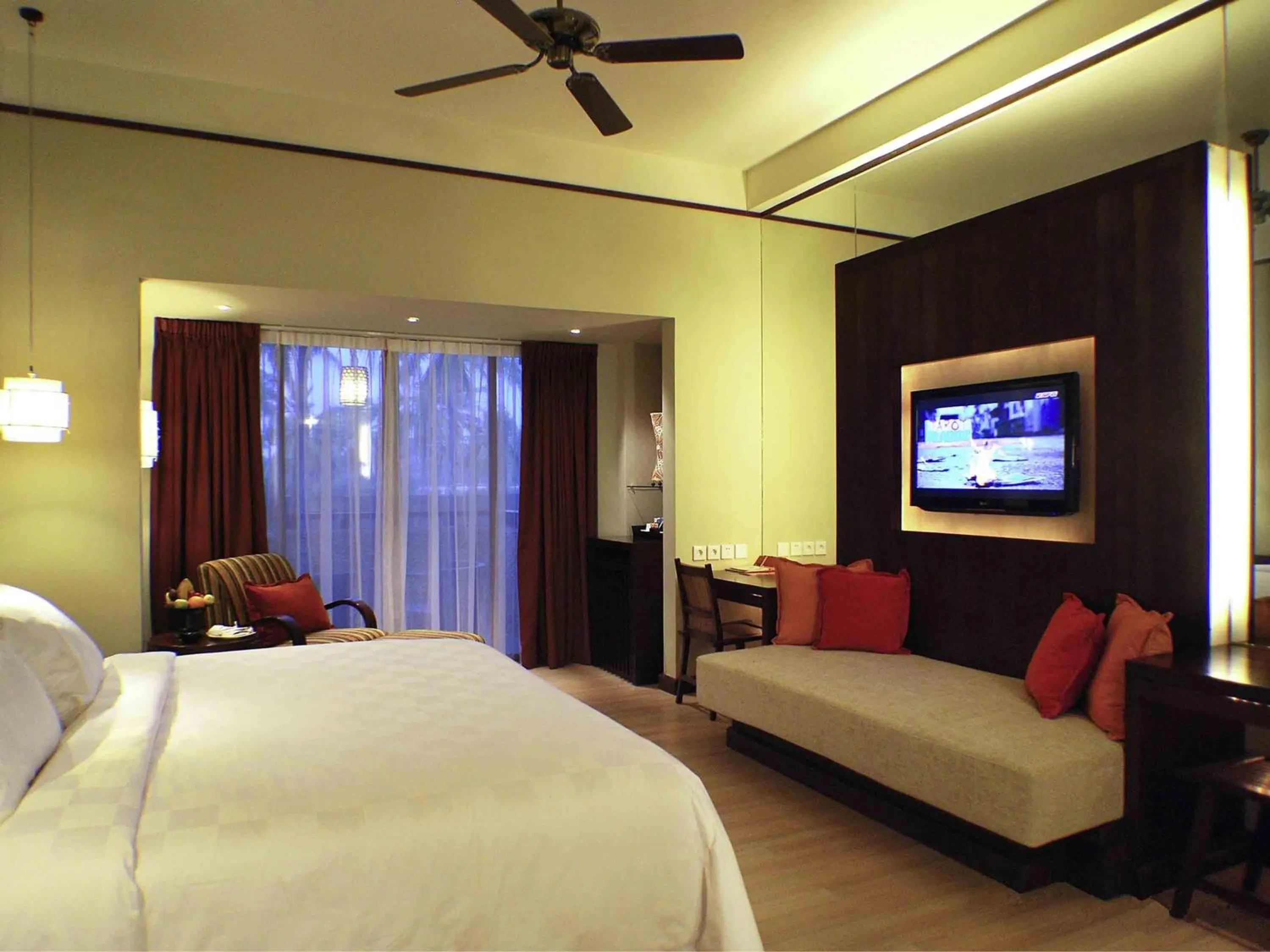 Bedroom, Bed in Novotel Lombok Resort & Villas