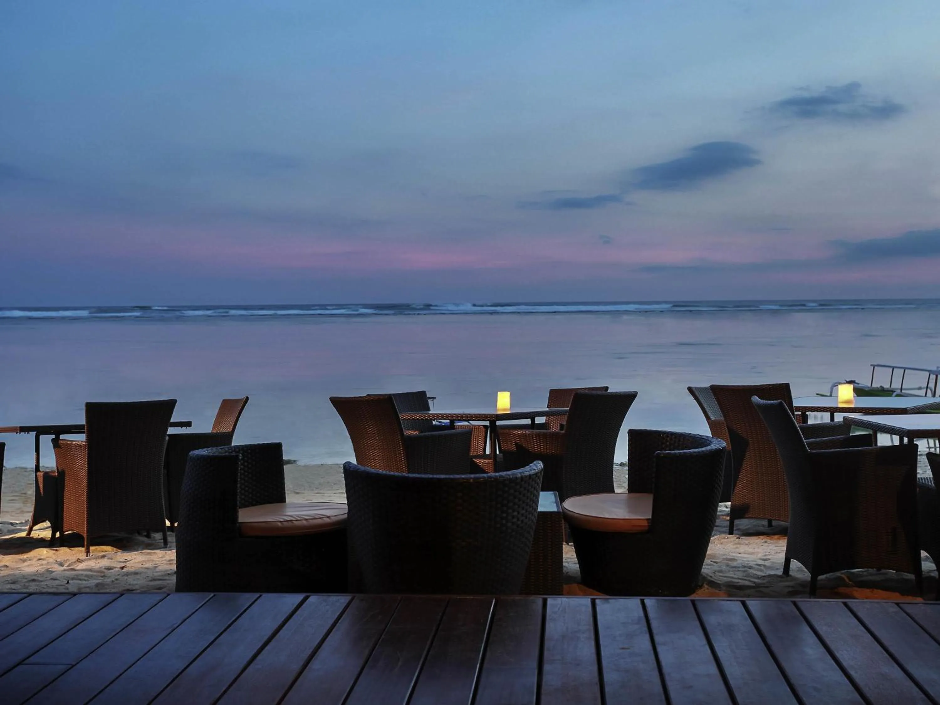 Lounge or bar in Novotel Lombok Resort & Villas