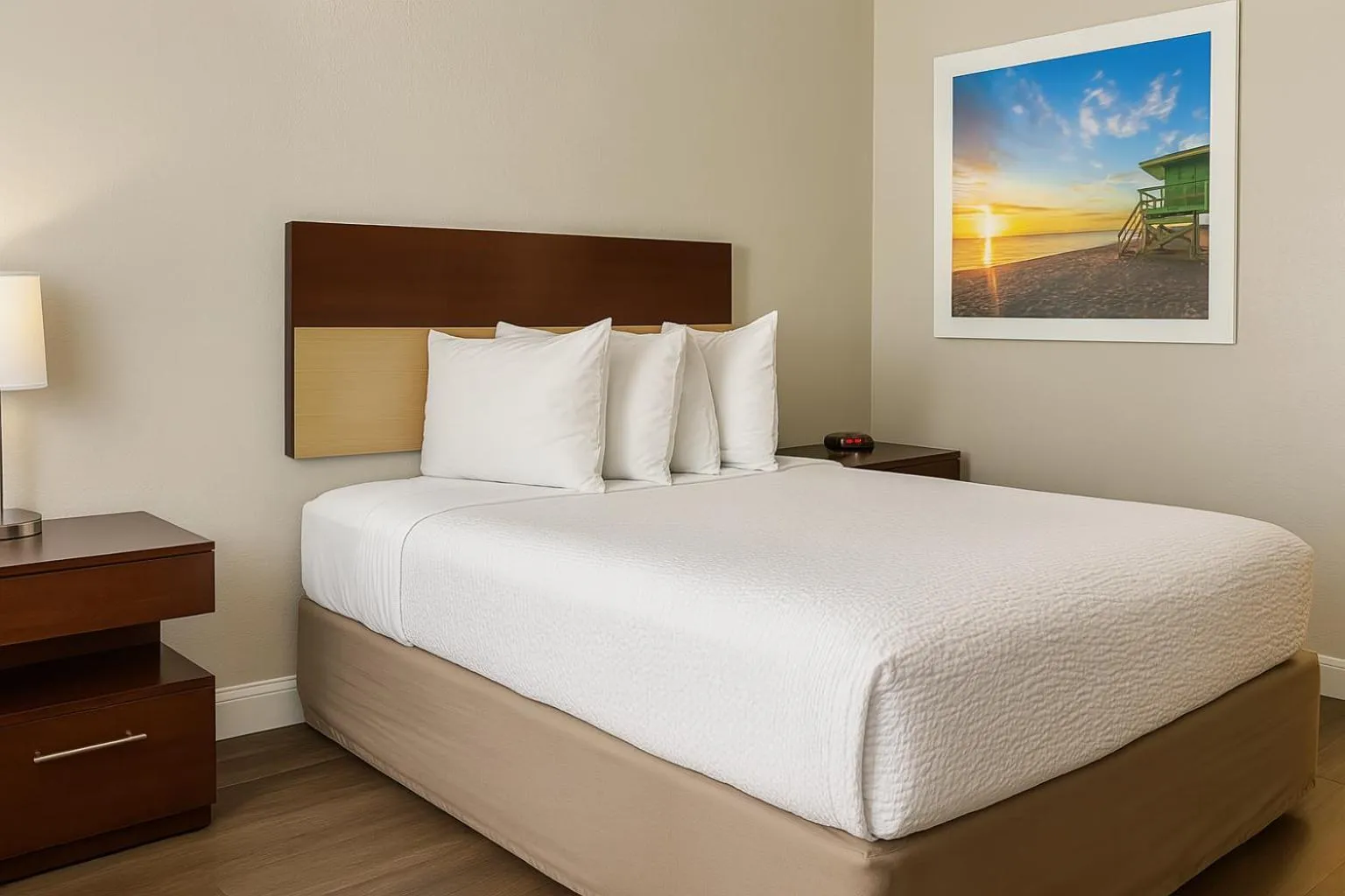 Bed in Days Inn by Wyndham Bradenton I-75