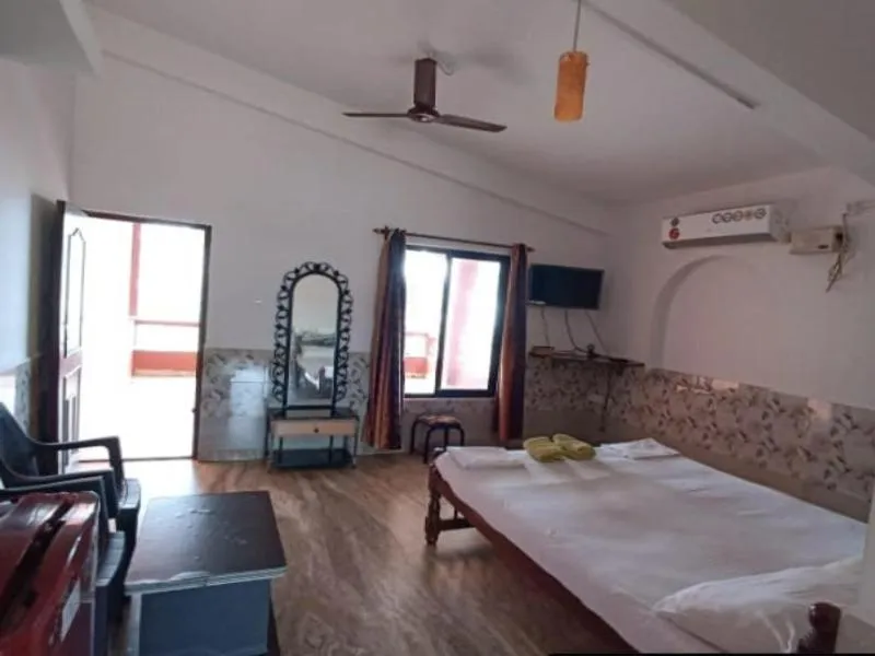 Bed in Leon Hide Out Guest House