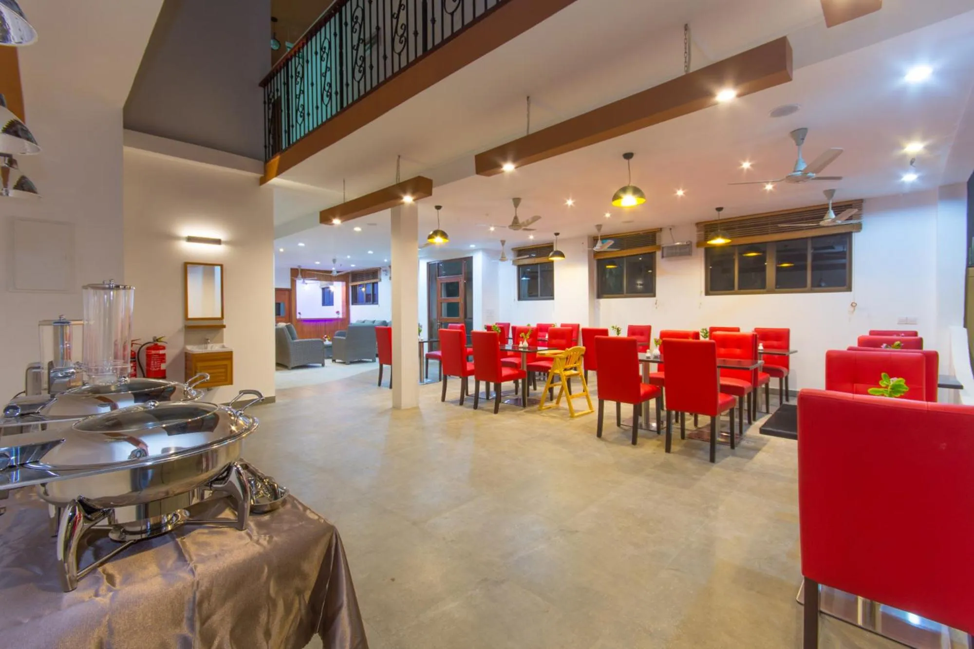 Restaurant/places to eat in Paguro Beach Inn