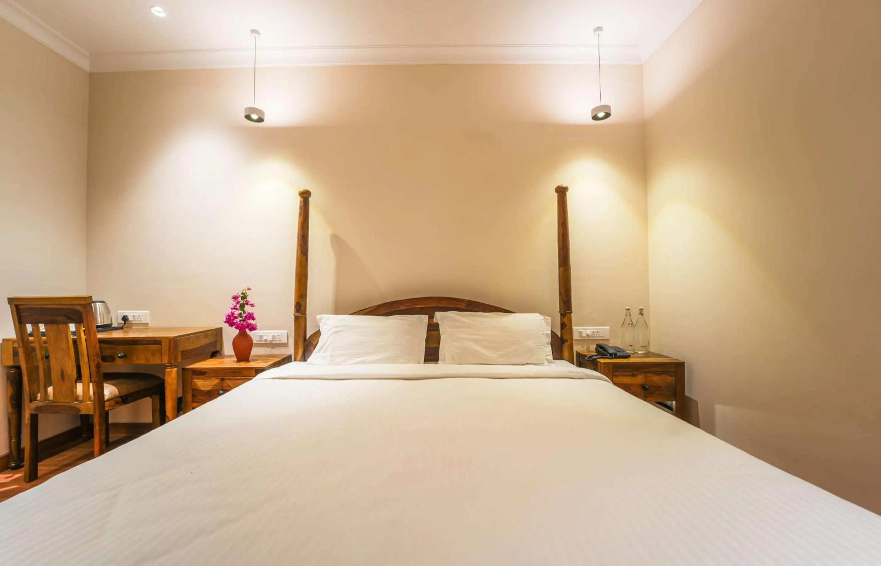 Bed in R41-A Boutique Hotel In Jaipur Vaishali Nagar