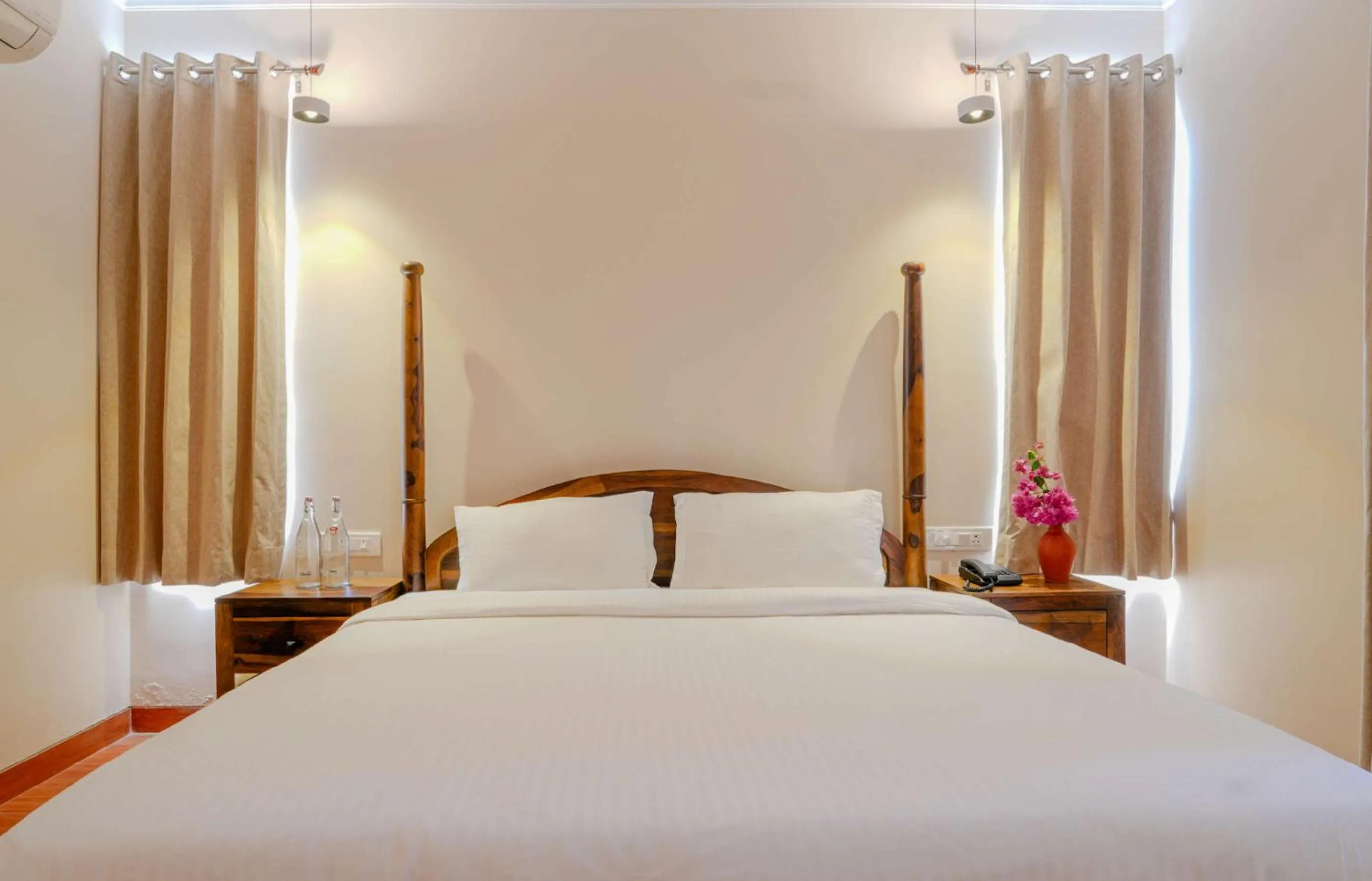 Bed in R41-A Boutique Hotel In Jaipur Vaishali Nagar