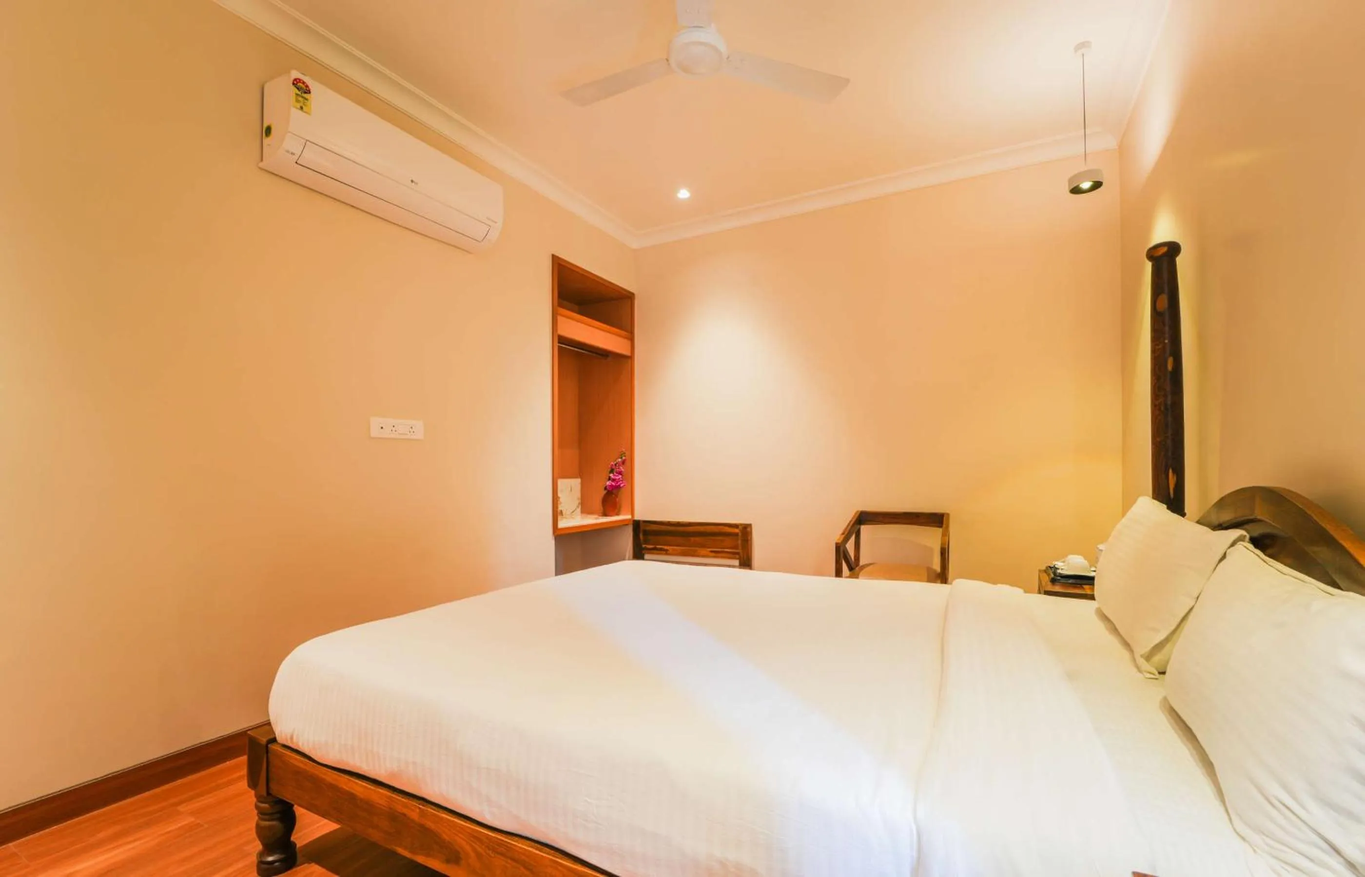 Bed in R41-A Boutique Hotel In Jaipur Vaishali Nagar