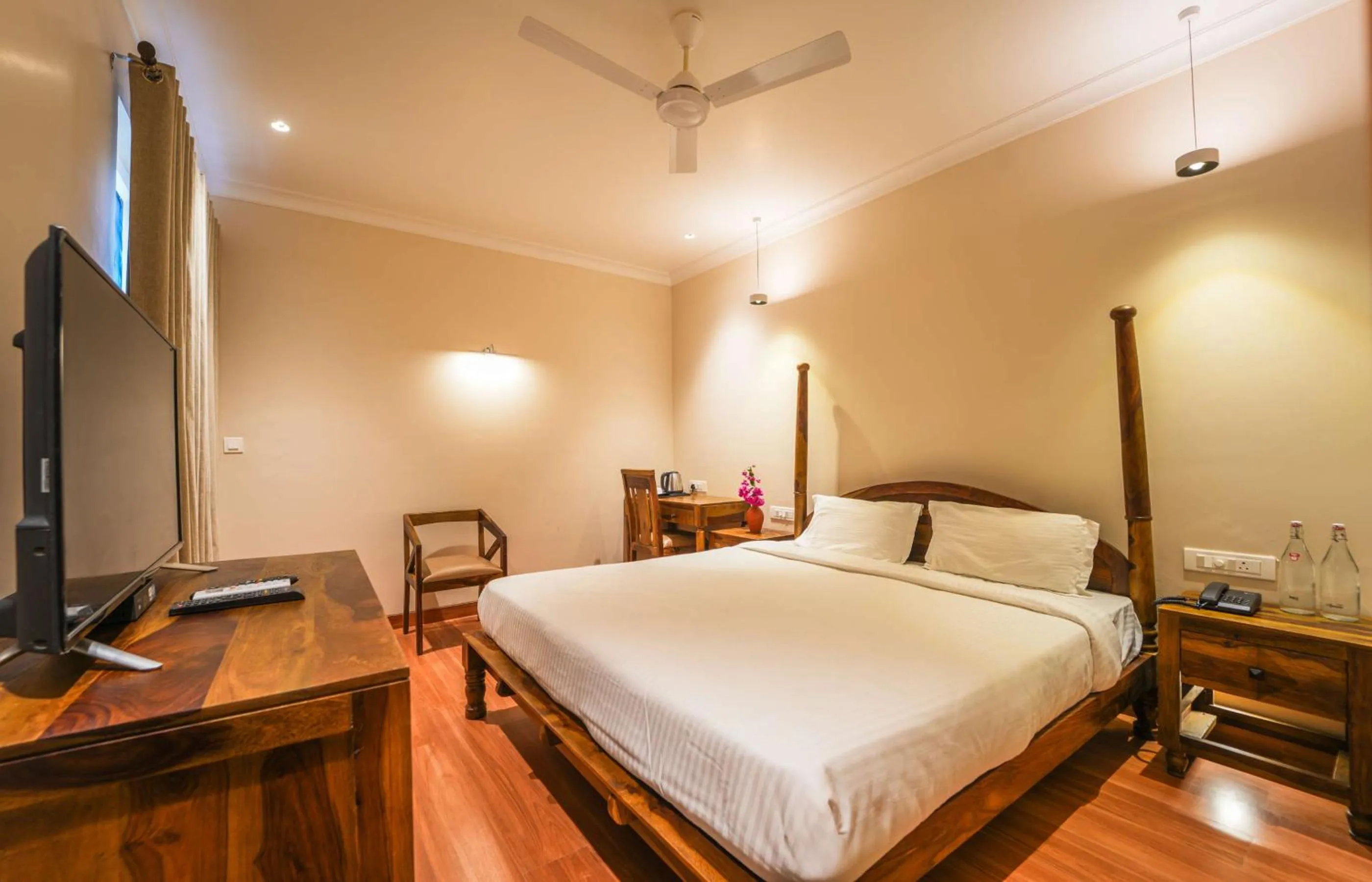 Bed in R41-A Boutique Hotel In Jaipur Vaishali Nagar
