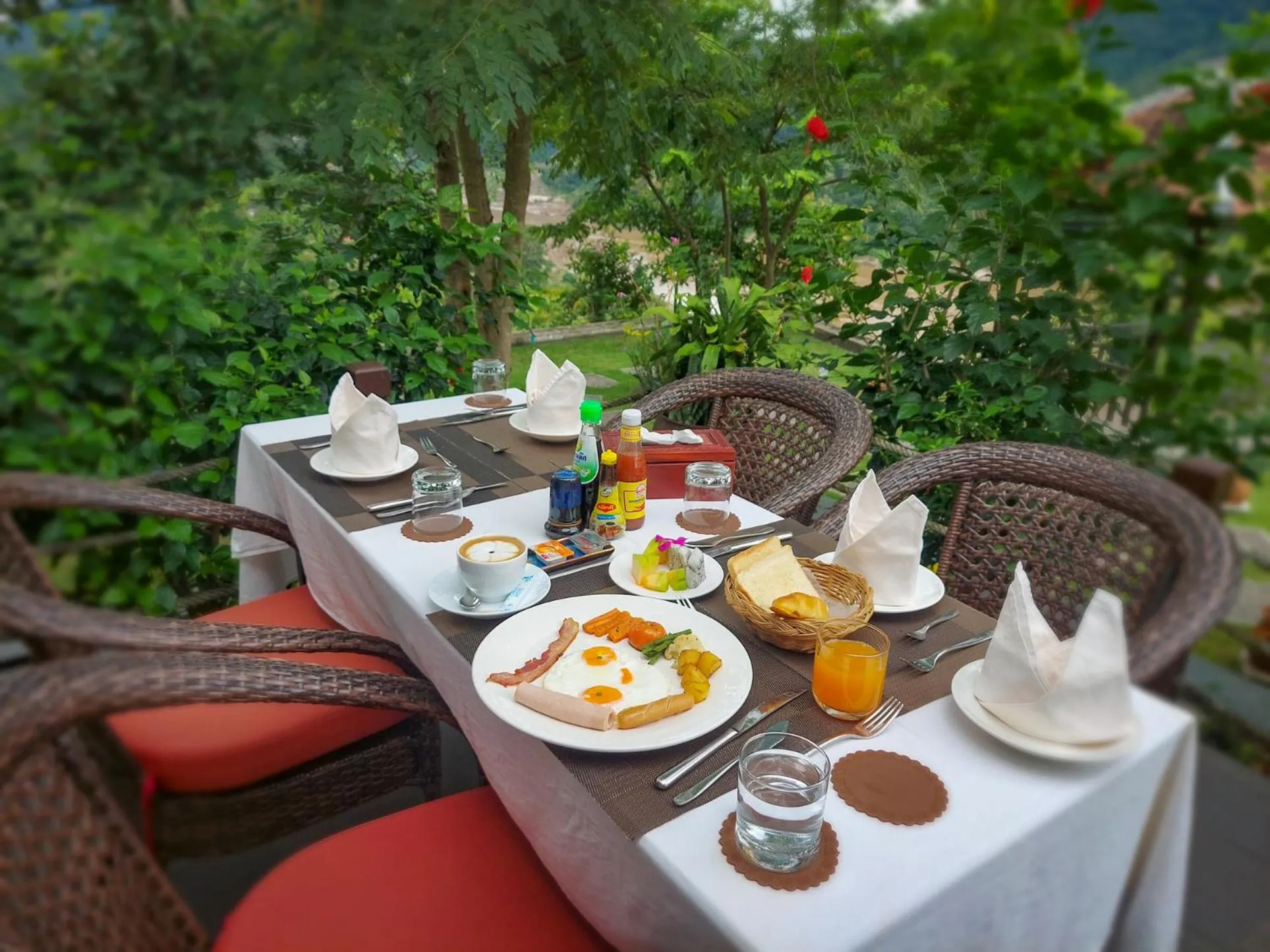 Breakfast in Le Grand Pakbeng