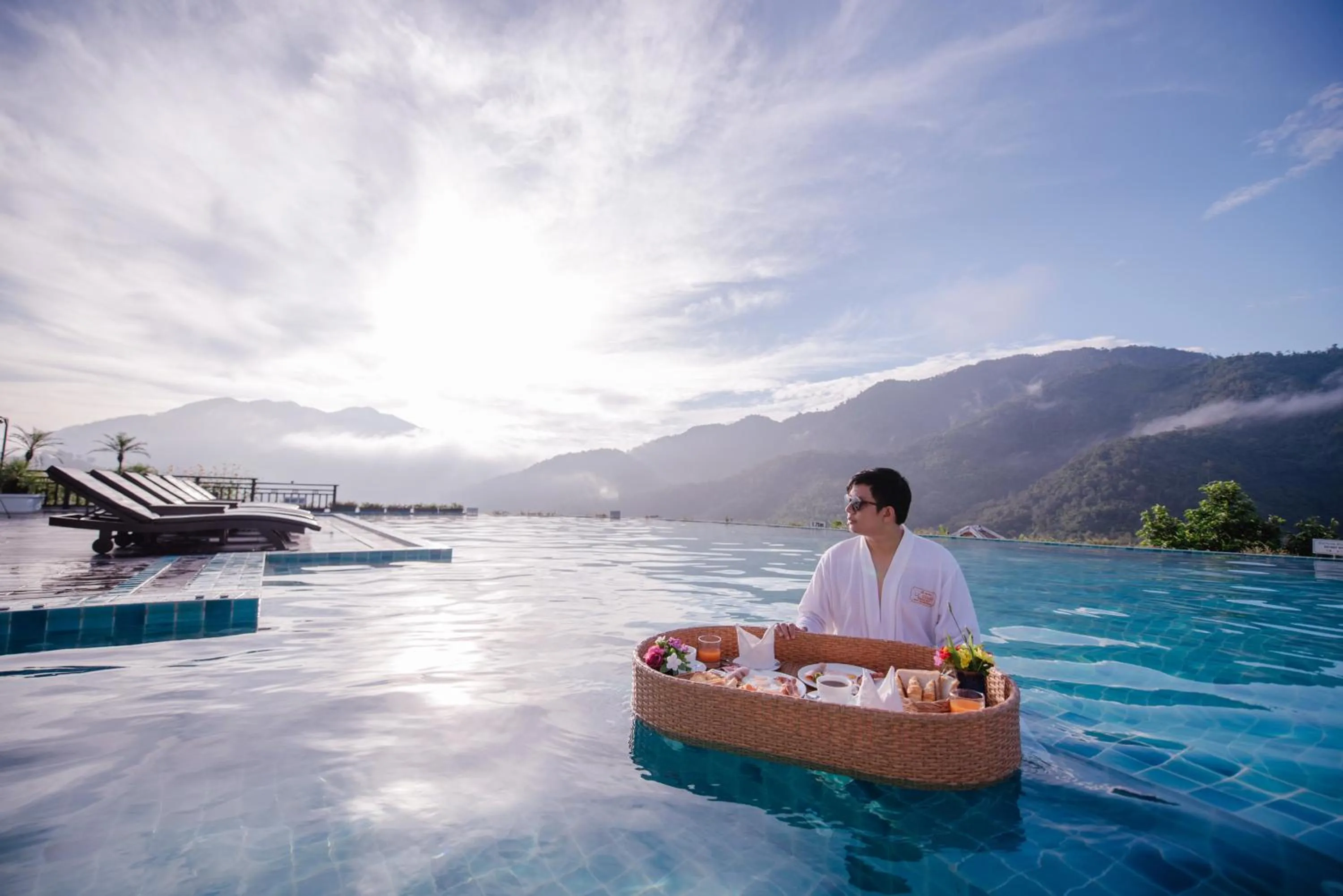 Swimming pool in Le Grand Pakbeng