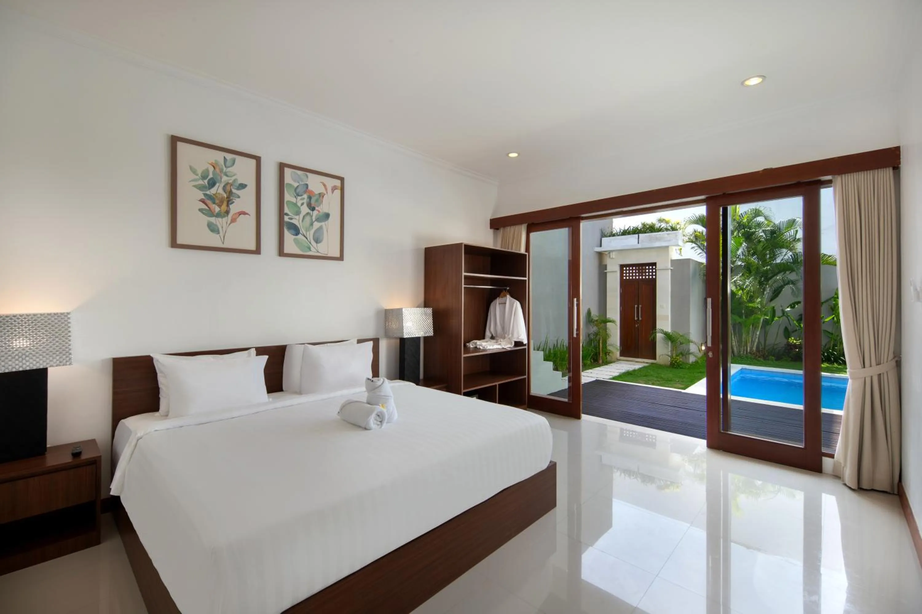 Bedroom, Bed in Daha Mansions Seminyak