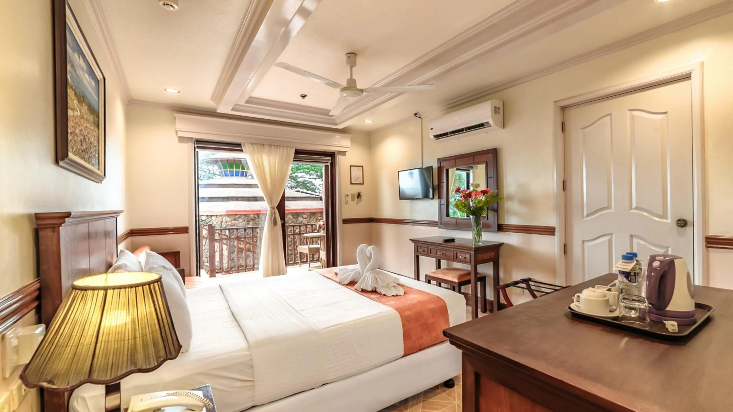 Bedroom, Bed in Flushing Meadows Resorts & Playground