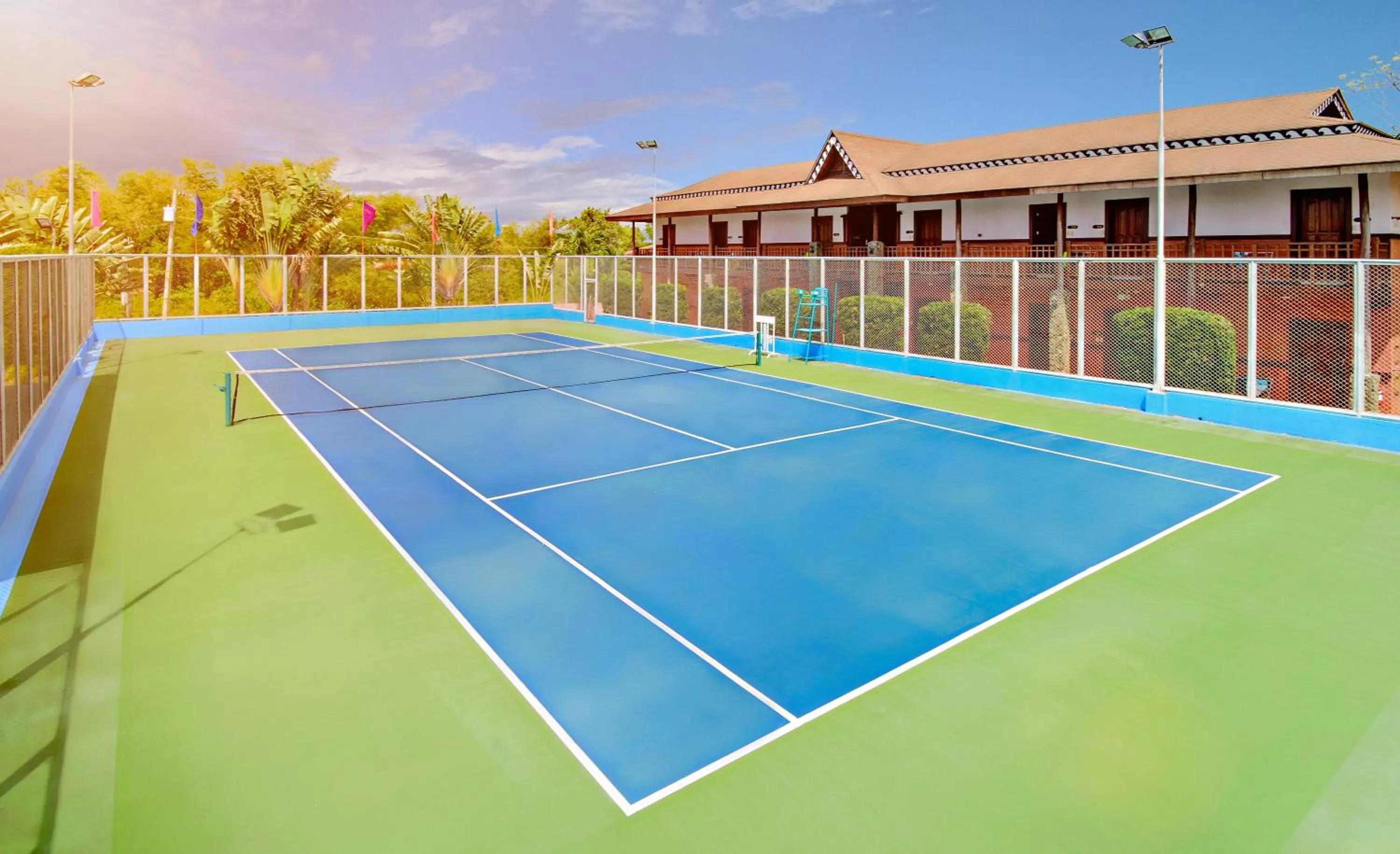 Tennis court in Flushing Meadows Resorts & Playground