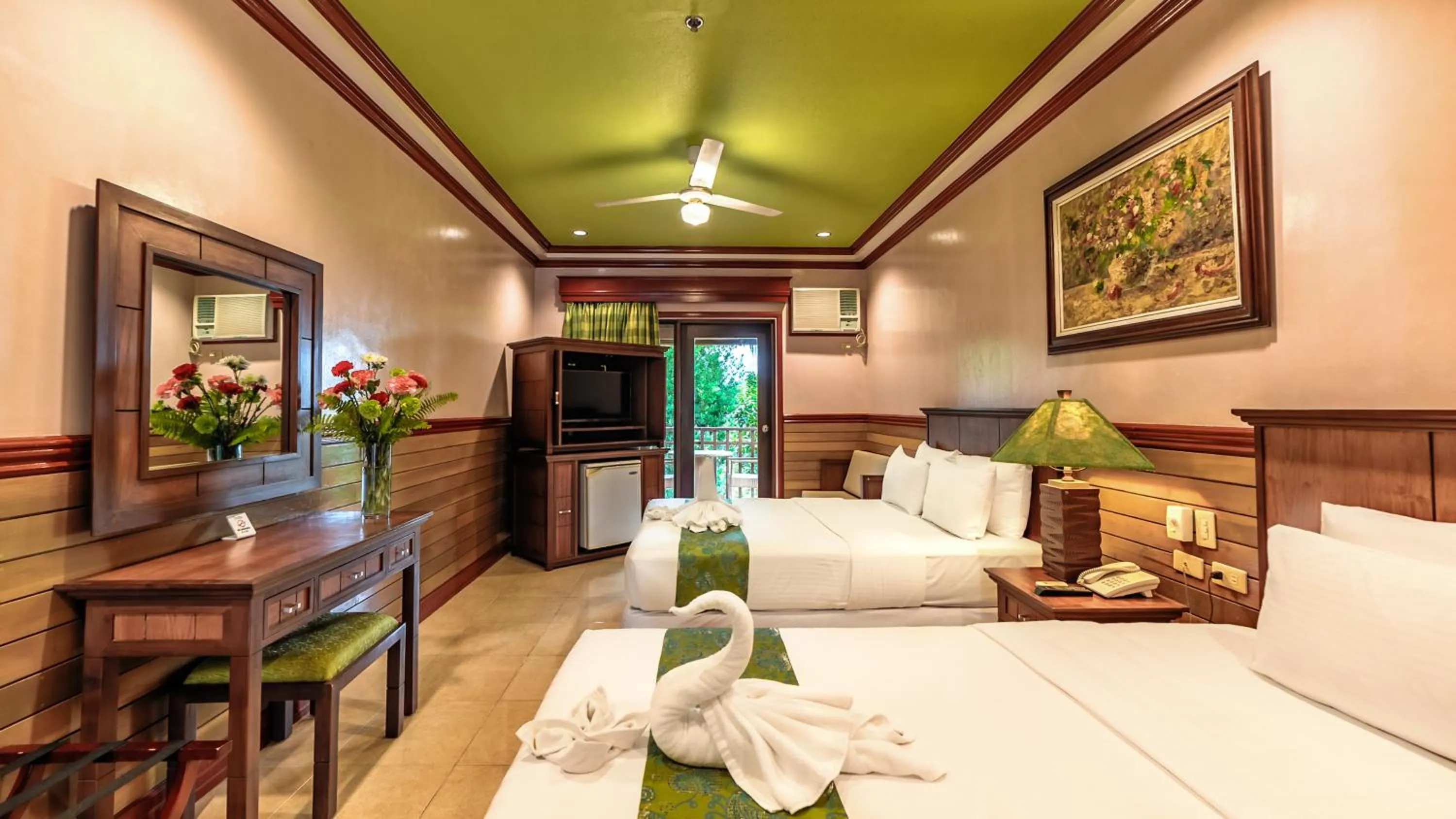 Bedroom, Bed in Flushing Meadows Resorts & Playground