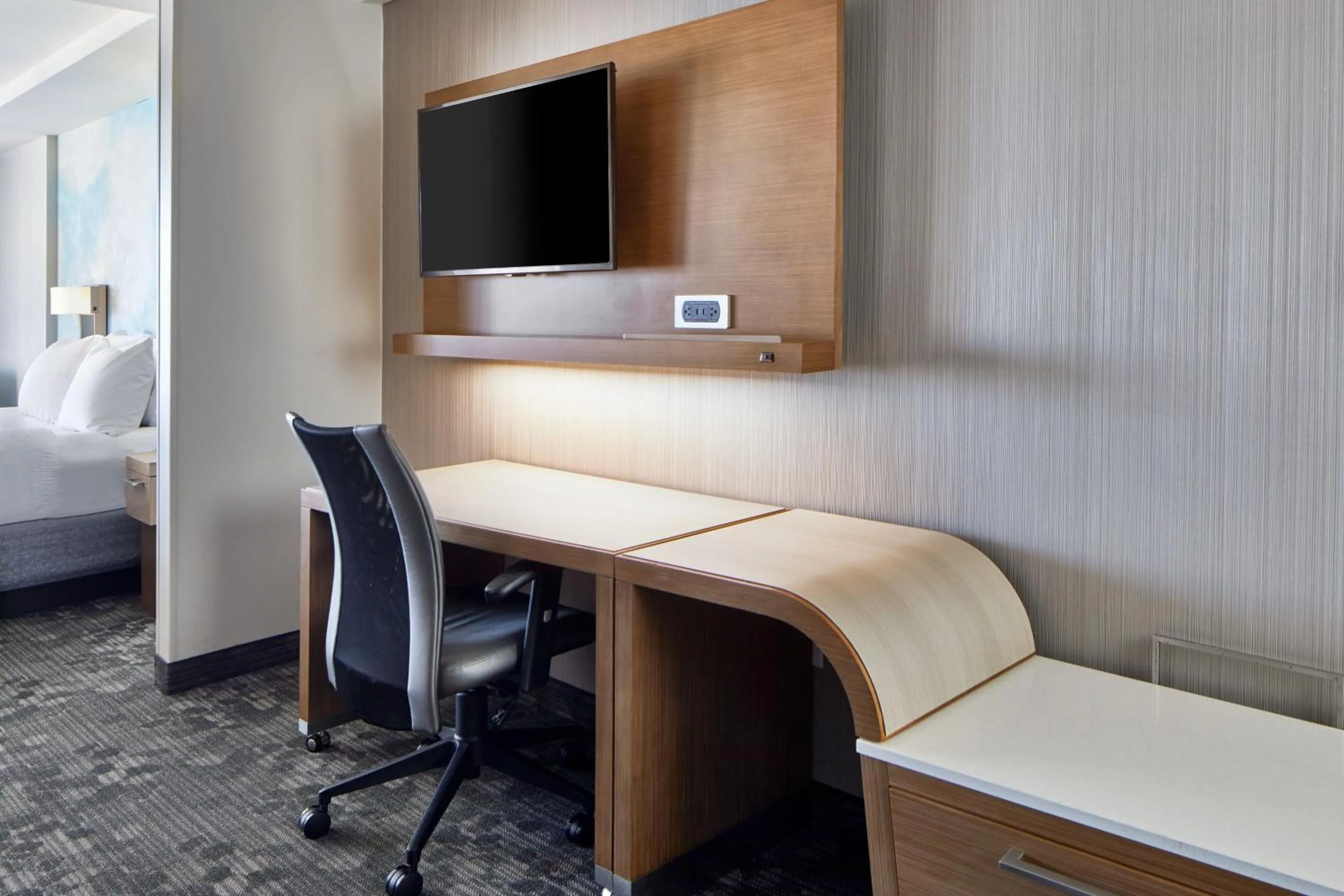 Photo of the whole room, Bed in Courtyard by Marriott Atlanta Lithia Springs