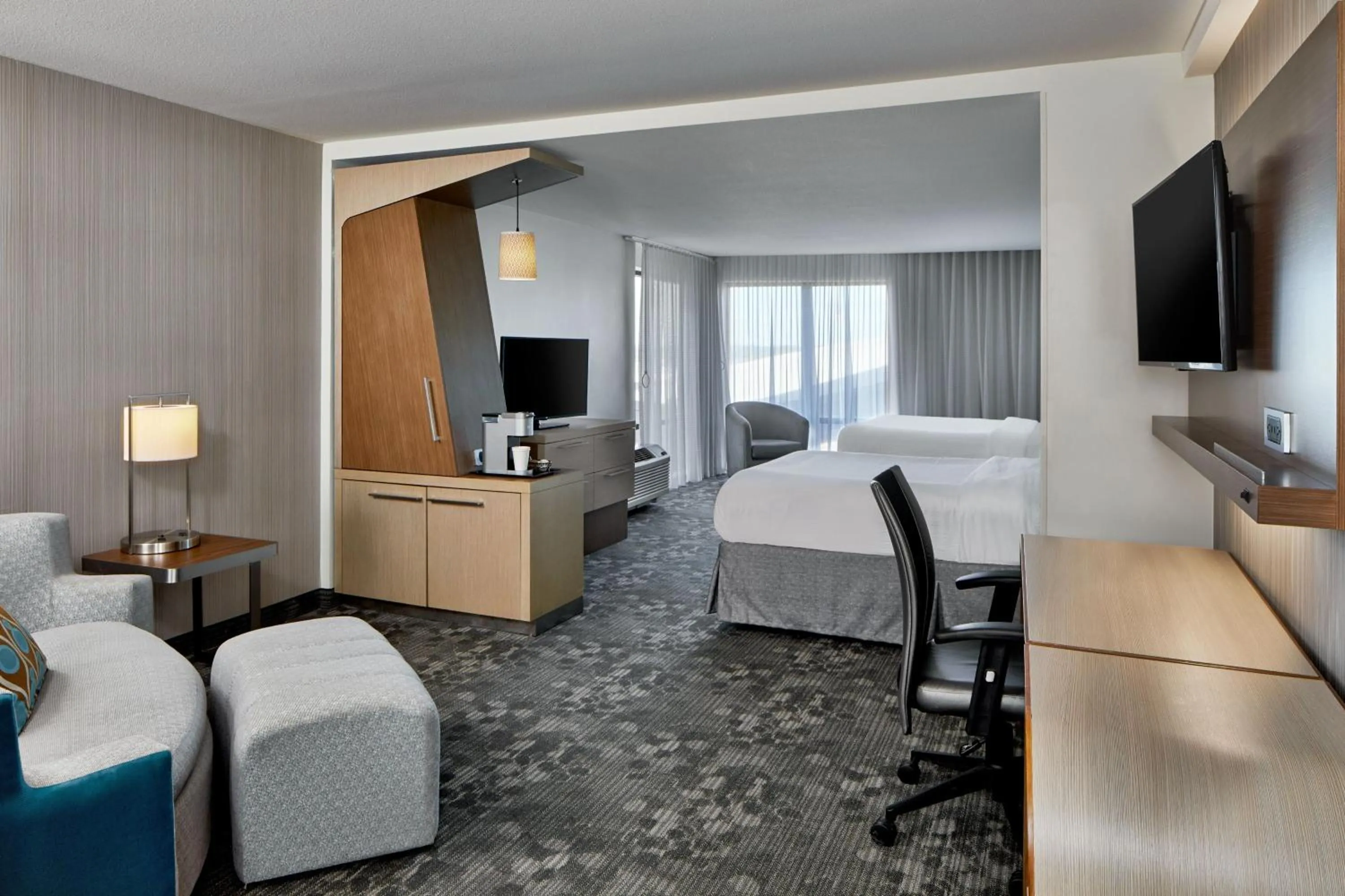 Photo of the whole room, Bed in Courtyard by Marriott Atlanta Lithia Springs