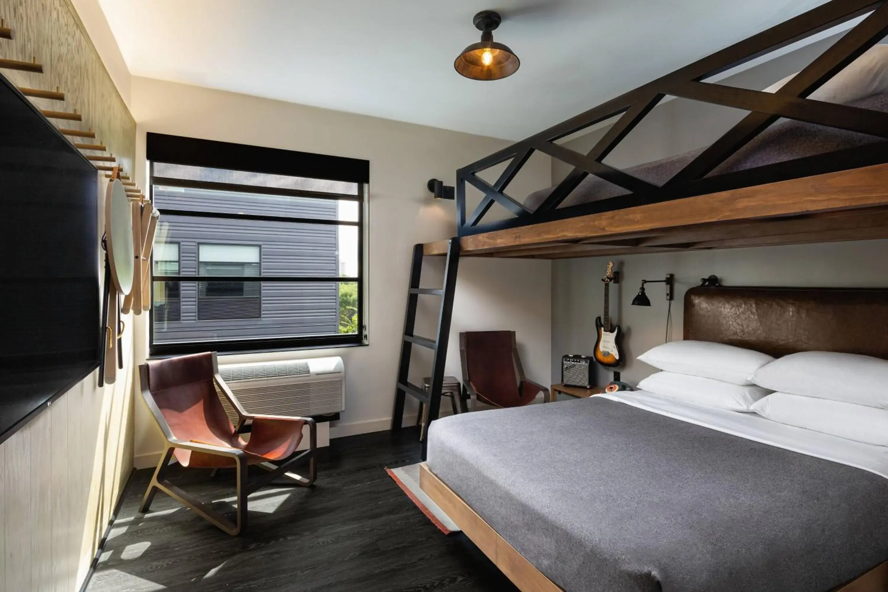 Loft - Hearing Accessible in MOXY Minneapolis Uptown Loft - Hearing Accessible in MOXY Minneapolis Uptown