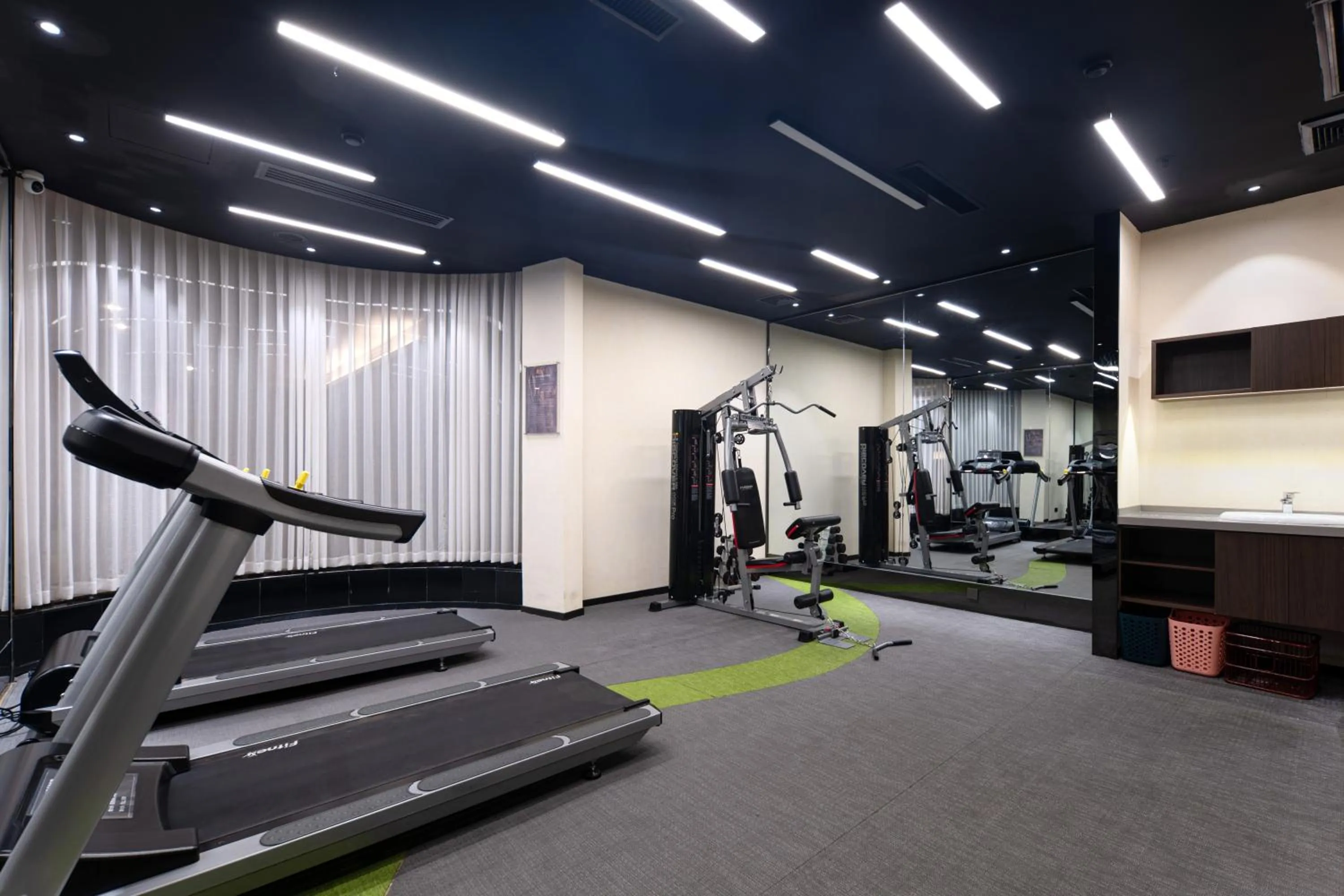Fitness centre/facilities in SSAW Boutique Hotel Hangzhou West Lake Yilian