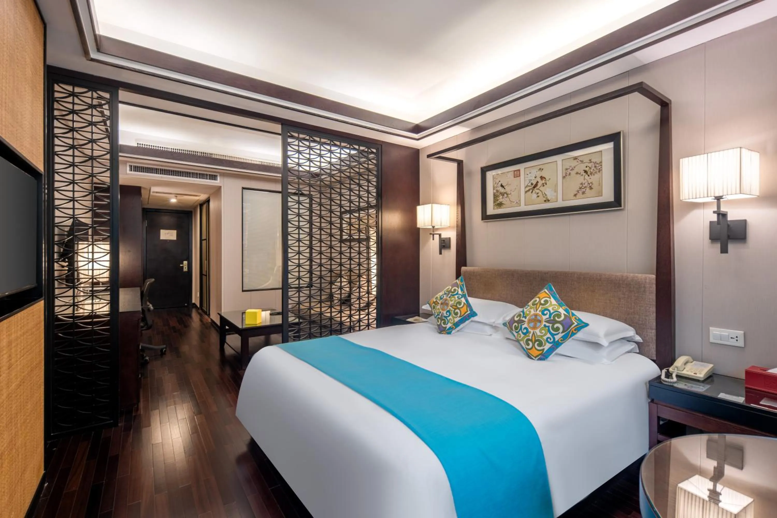 Bed in SSAW Boutique Hotel Hangzhou West Lake Yilian