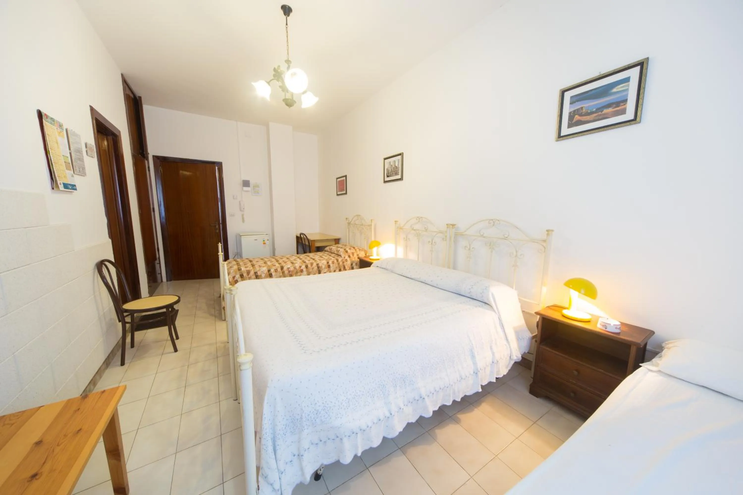 Photo of the whole room, Bed in Albergo Europa