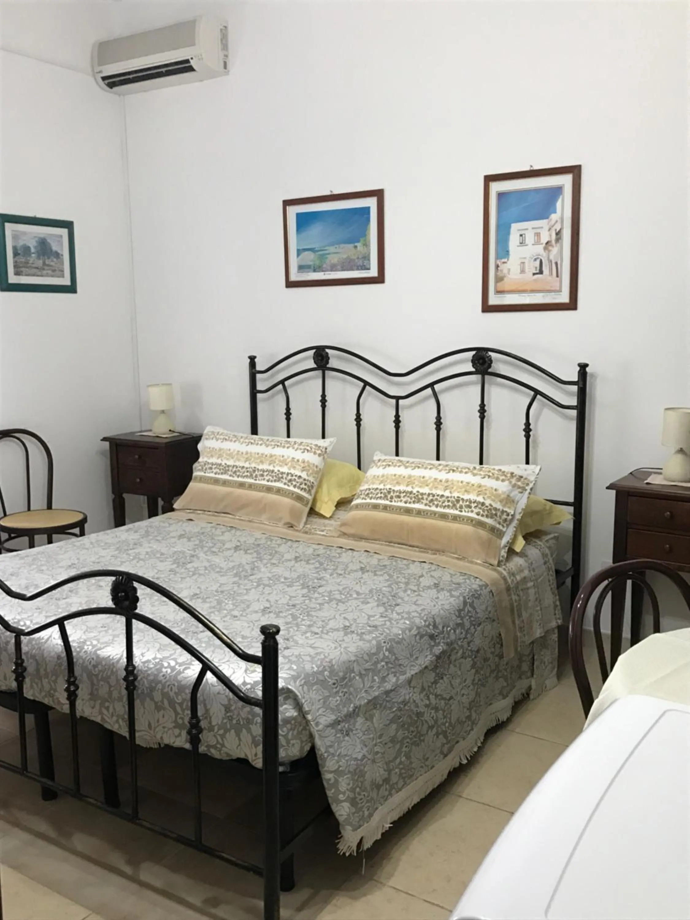 Bed in Albergo Europa