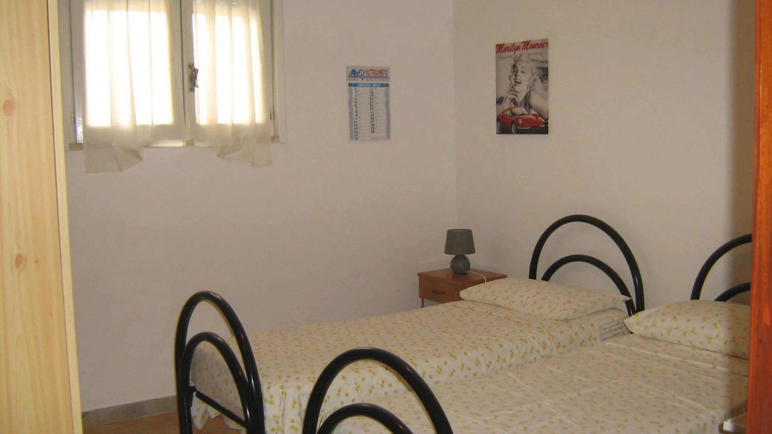 Bed in Albergo Europa