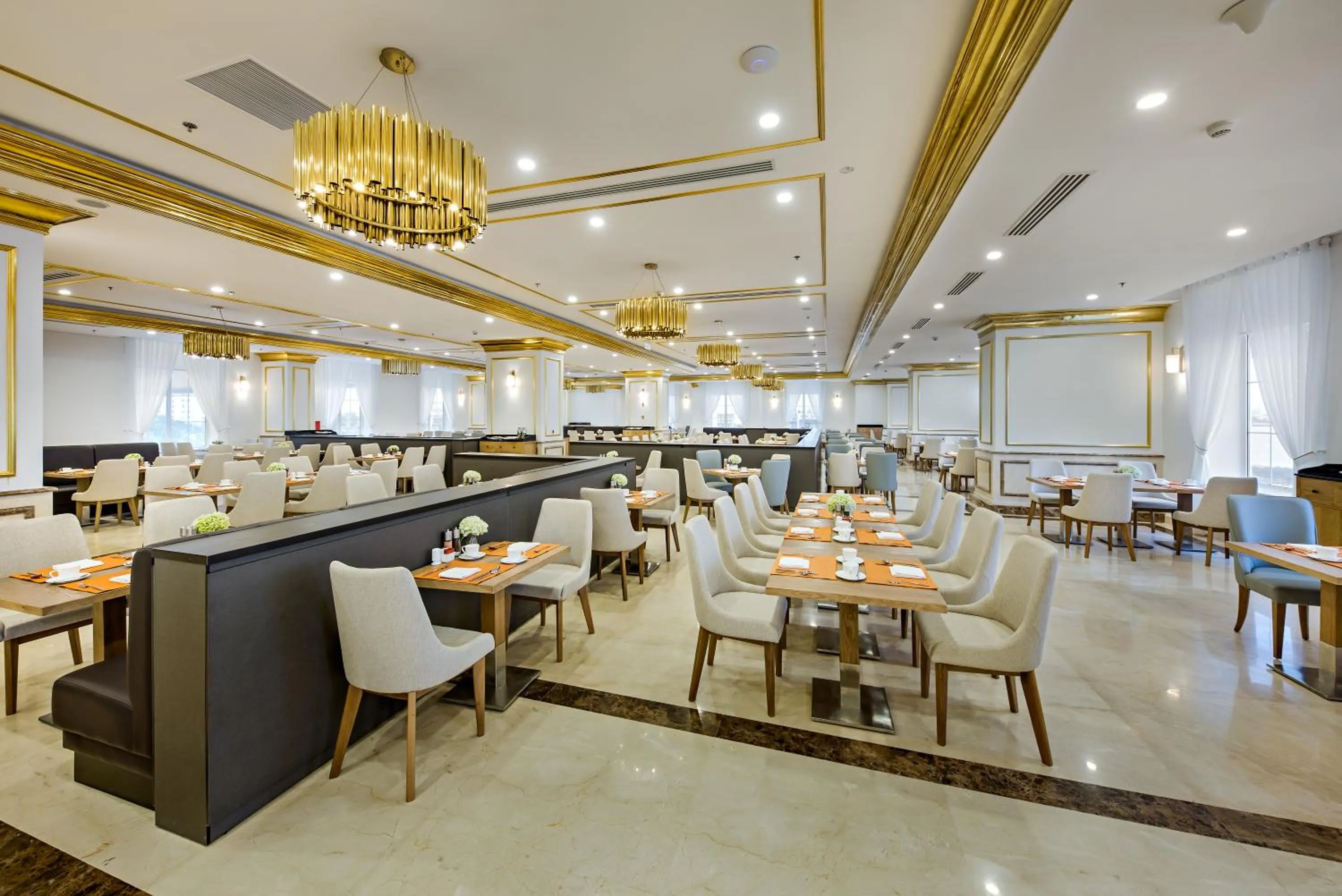 Restaurant/places to eat in Wyndham Danang Golden Bay - Free Shuttle Bus to Beach