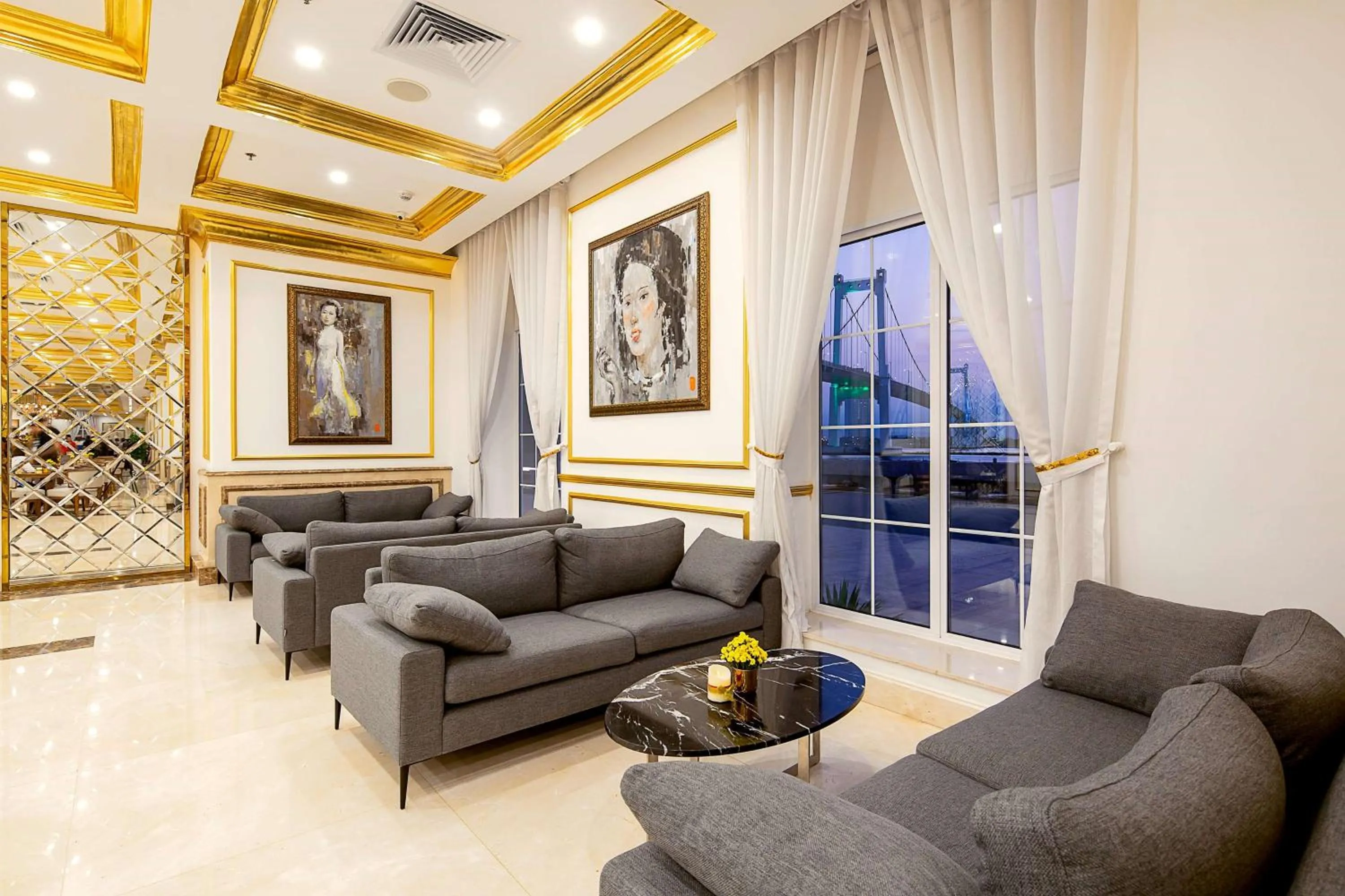 Restaurant/places to eat in Wyndham Danang Golden Bay - Free Shuttle Bus to Beach