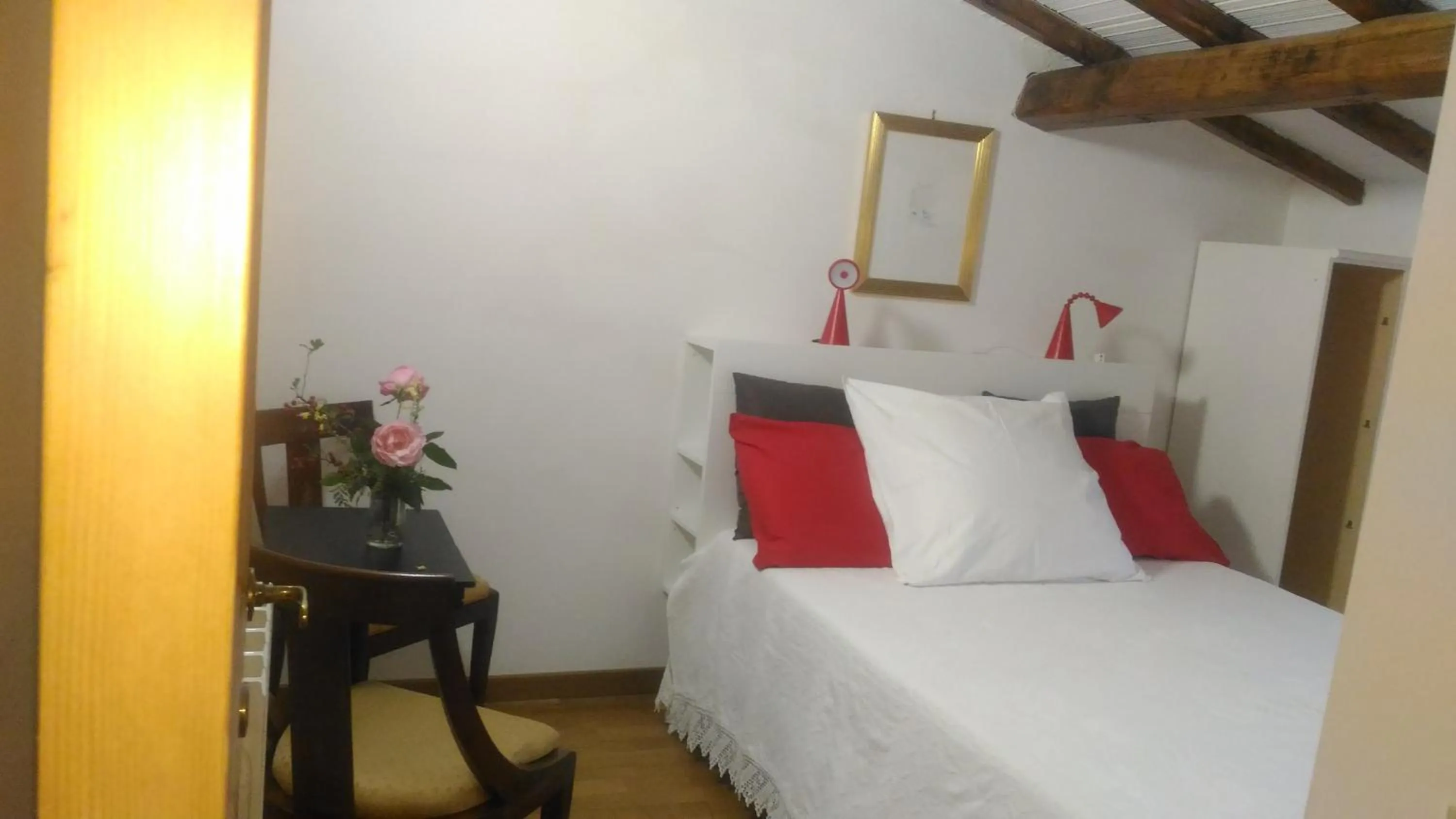 Photo of the whole room, Bed in Baduerughe - ValledelLago