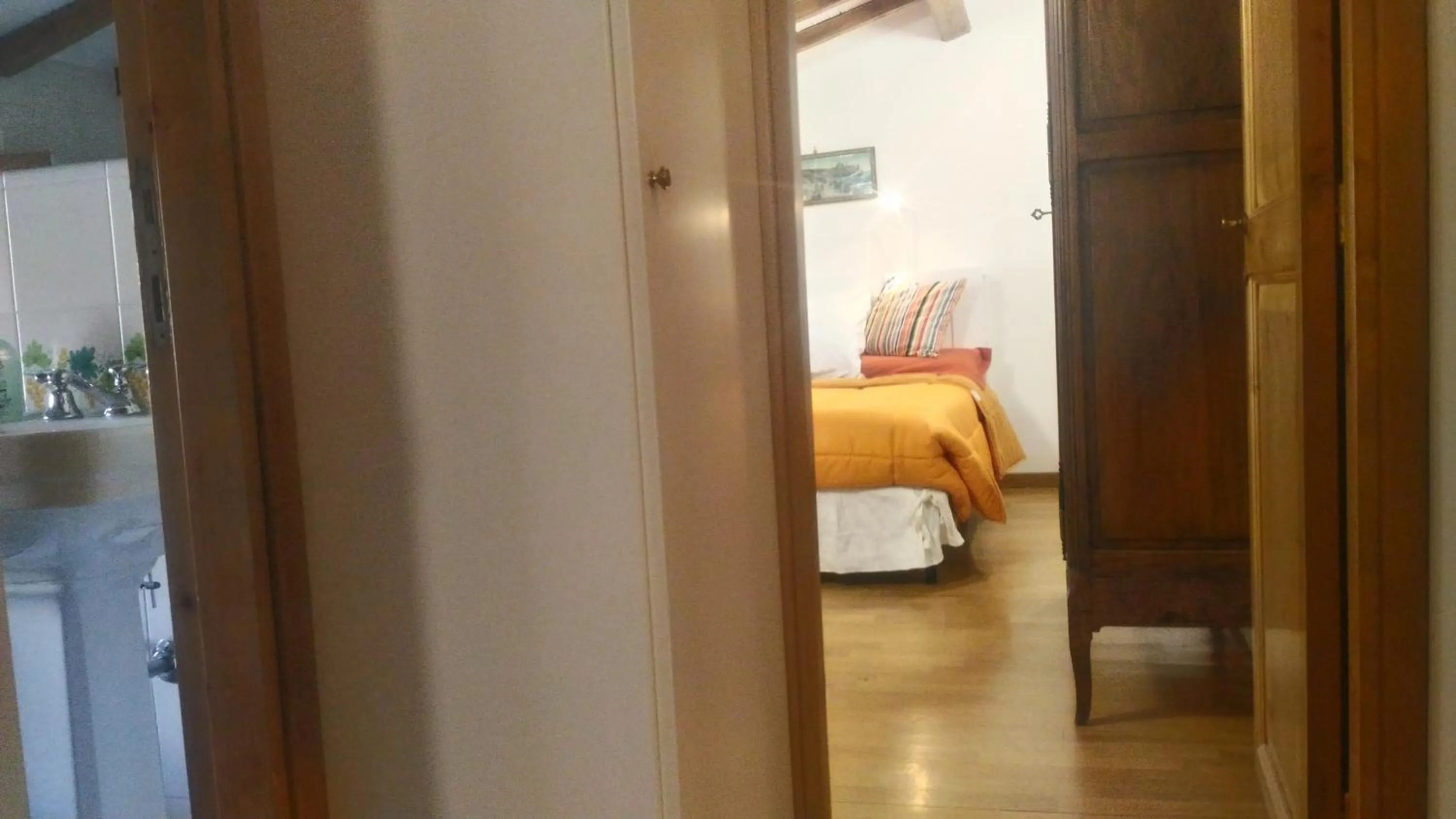 Bedroom, Bed in Baduerughe - ValledelLago