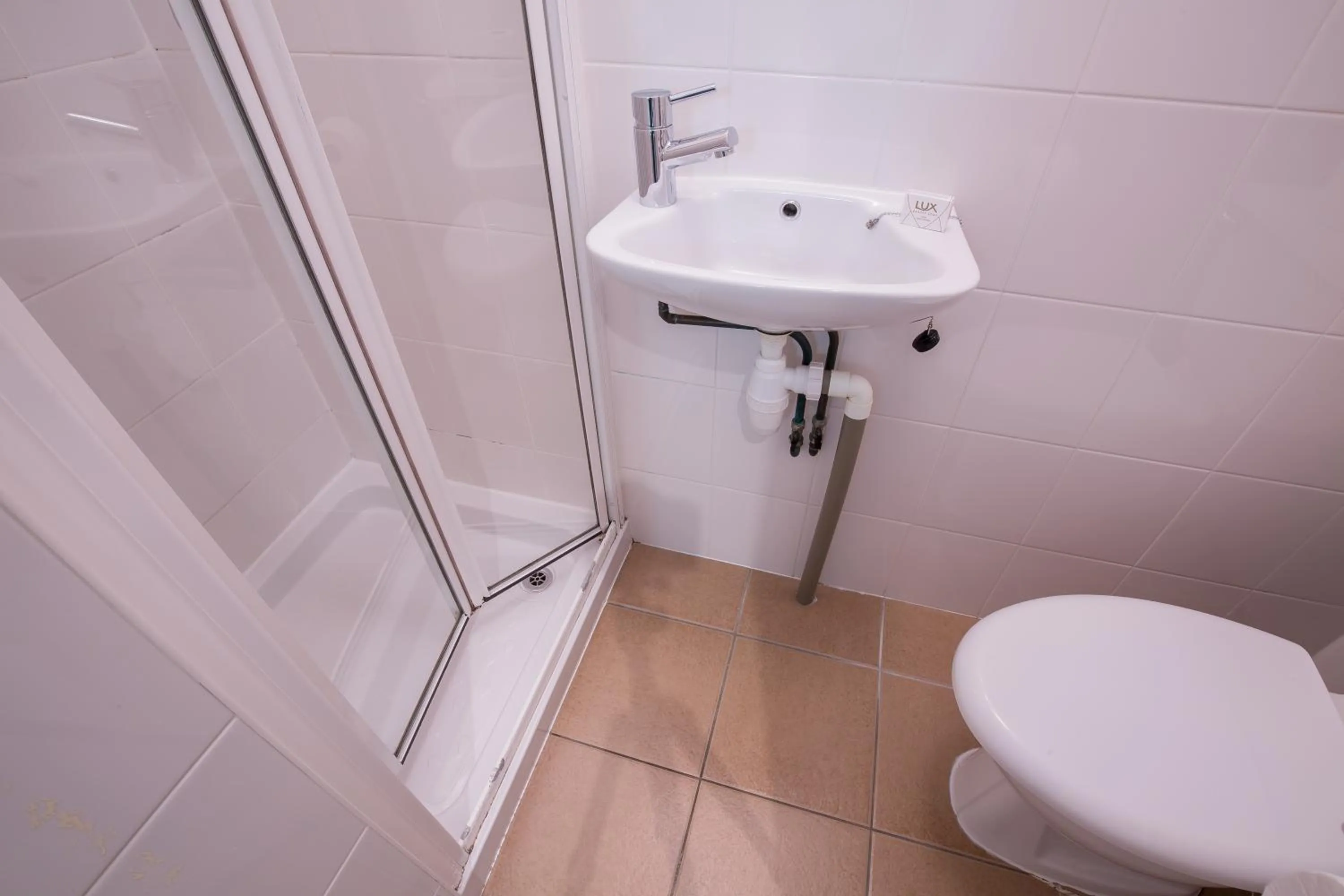 Bathroom in Cranford Hotel