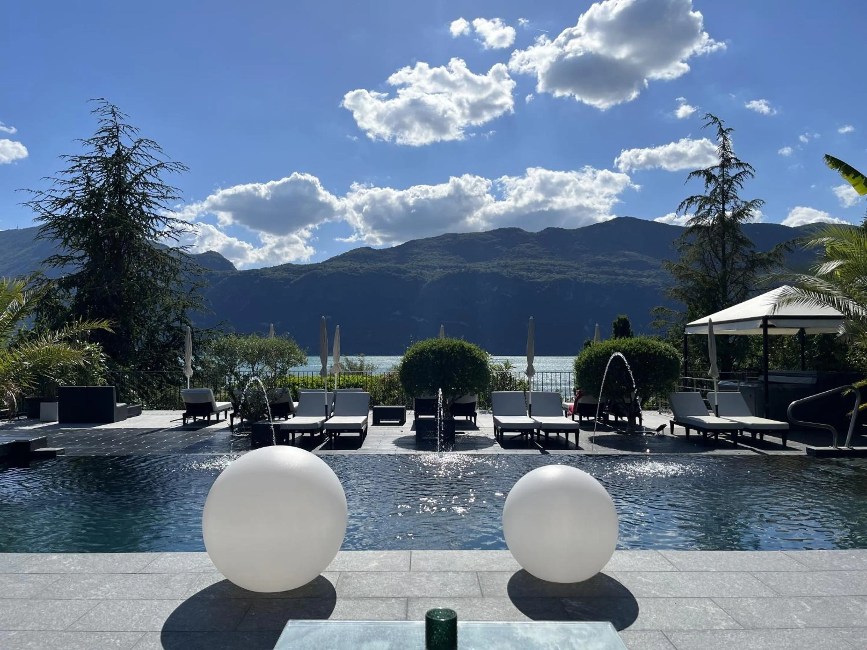 Pool view in Les Suites du Lac