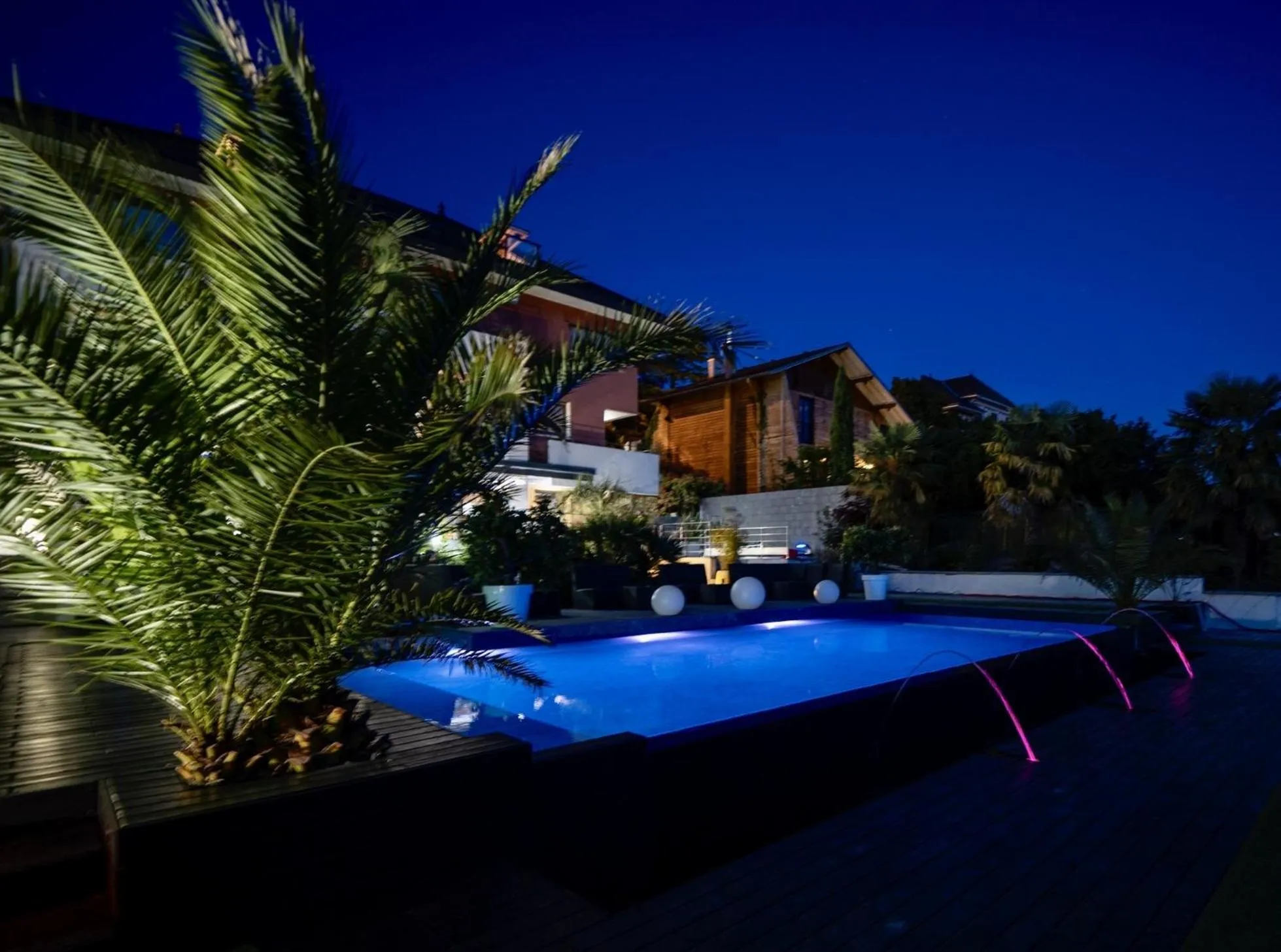 Garden in Les Suites du Lac