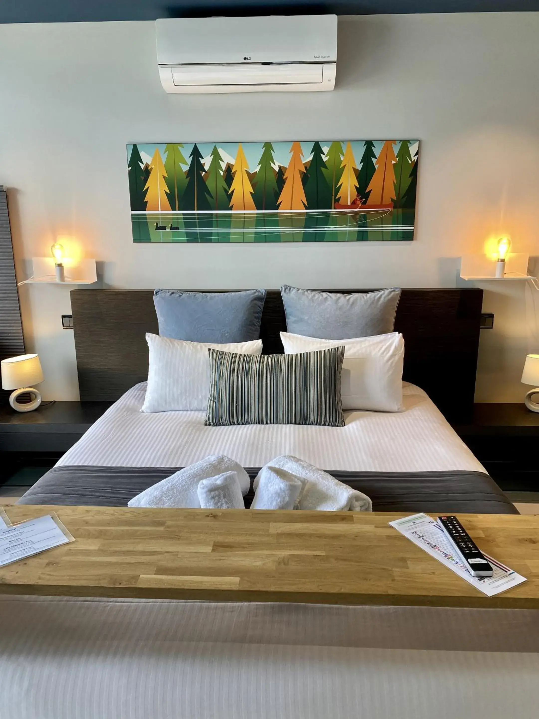 Comfort Triple Room in Les Suites du Lac Comfort Triple Room in Les Suites du Lac