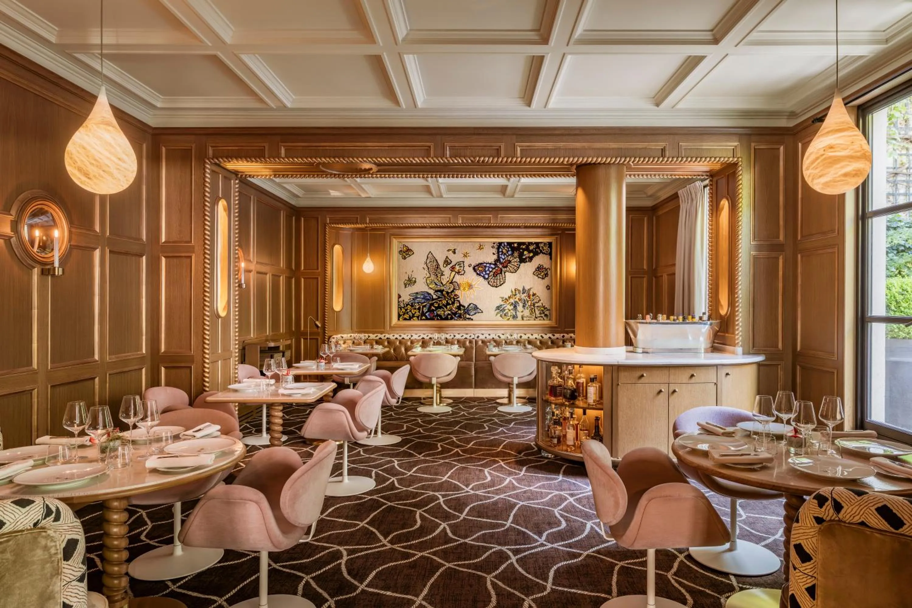 Restaurant/places to eat in Le Pavillon de la Reine & Spa, Place des Vosges