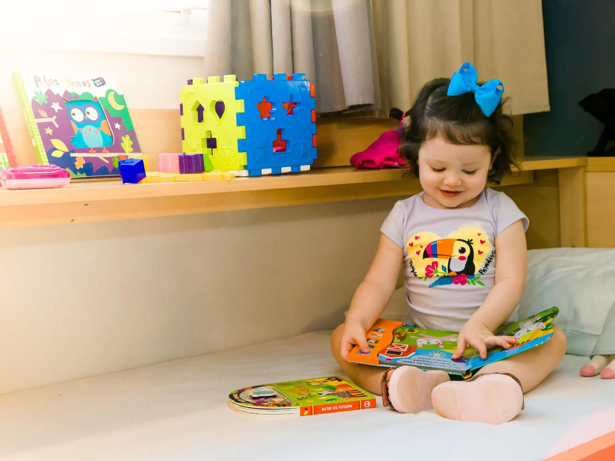 children in ibis Marilia