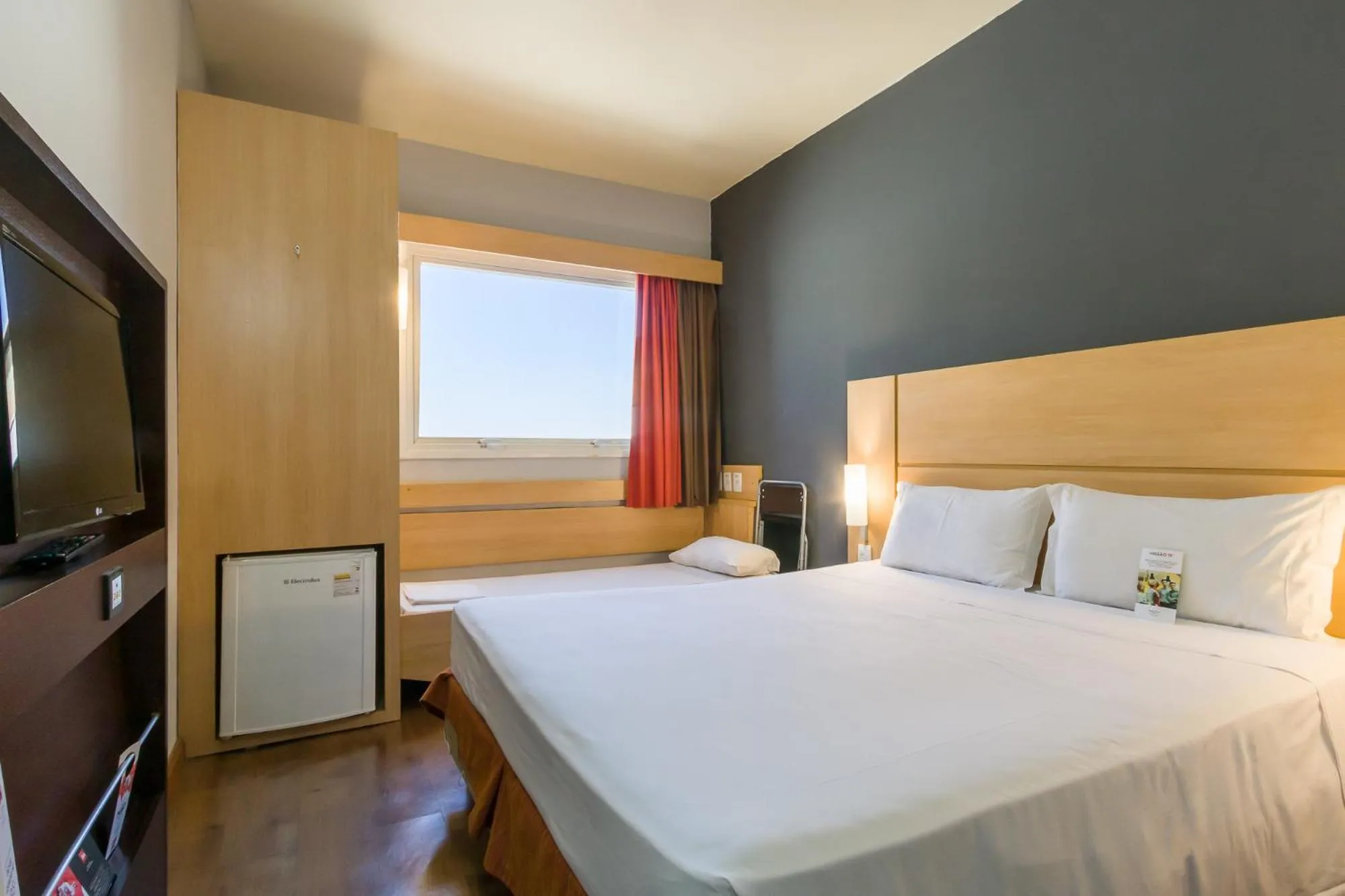 Bed in ibis Barretos