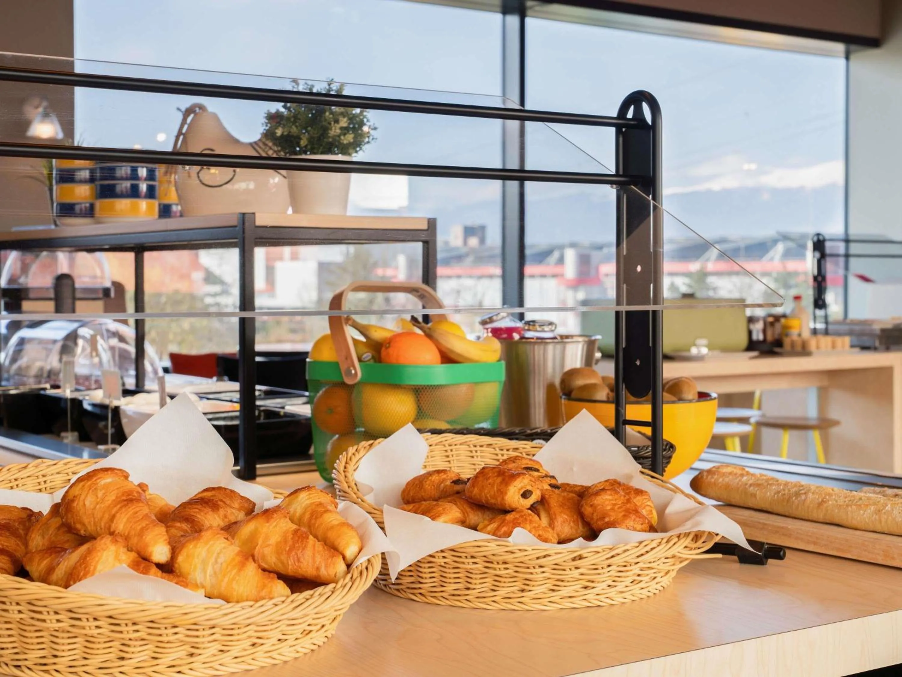 Breakfast in ibis Styles Geneve Palexpo Aeroport