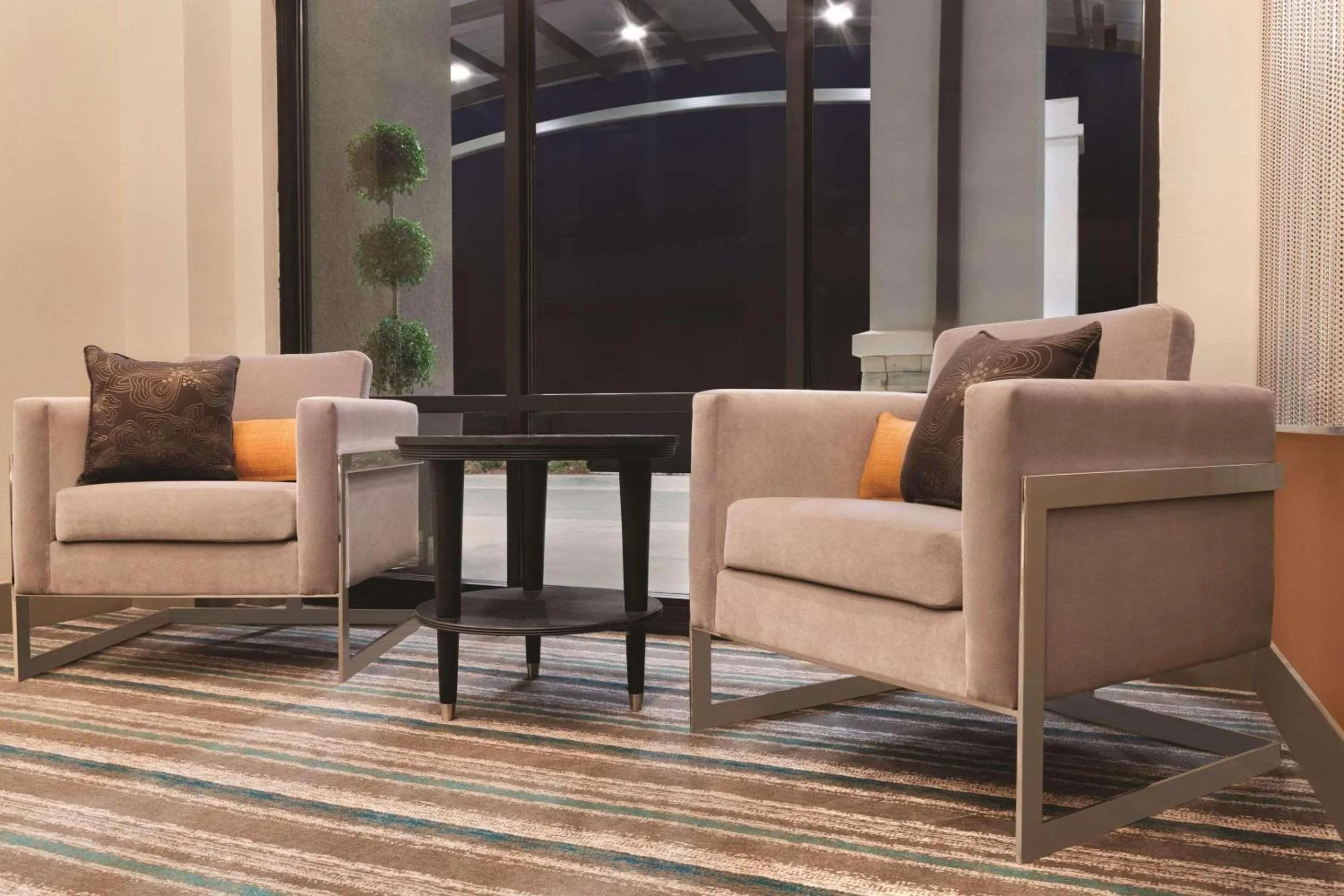 Lobby or reception in Radisson Hotel Charlotte Airport