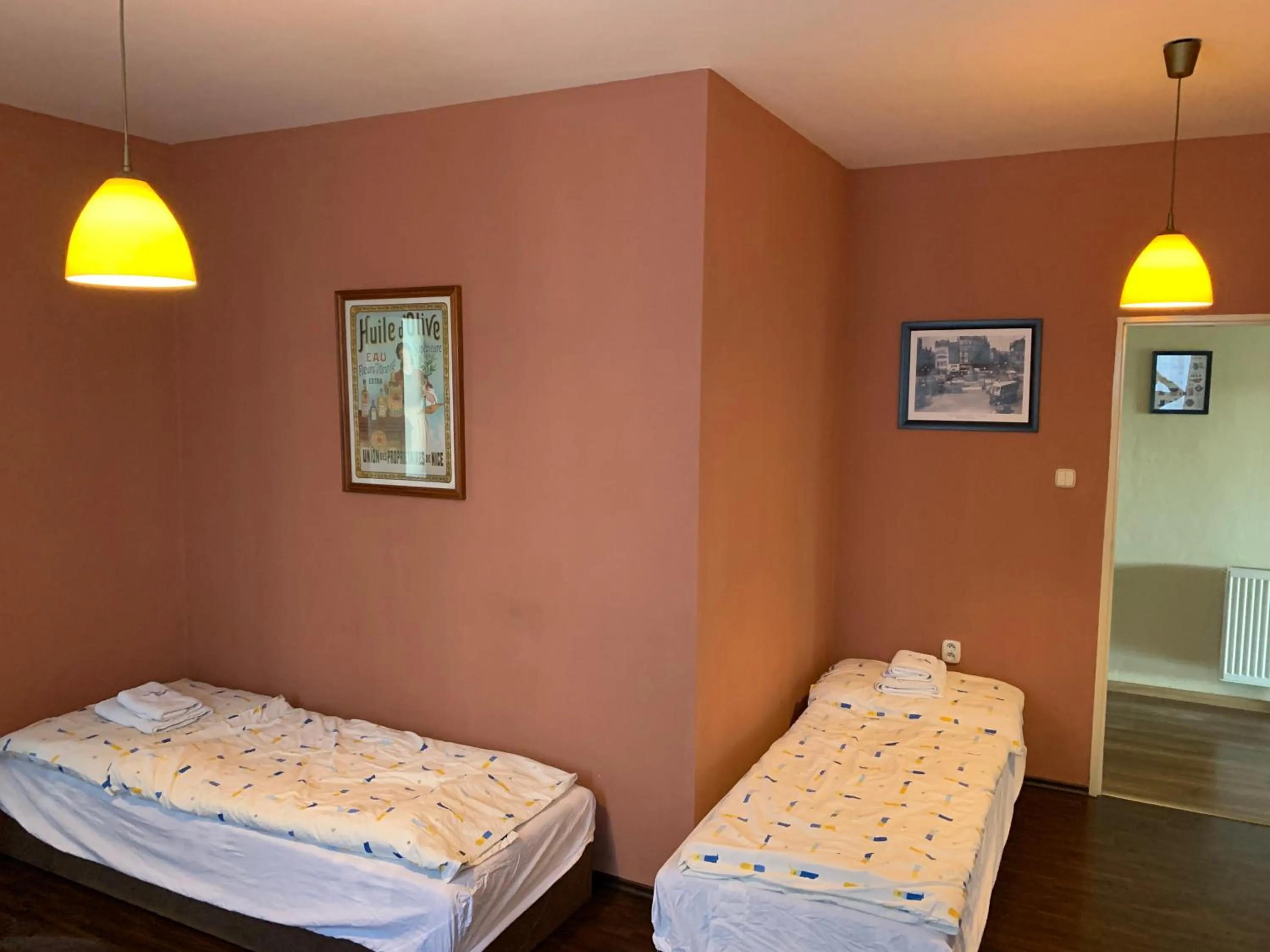 Photo of the whole room, Bed in Pension Eden