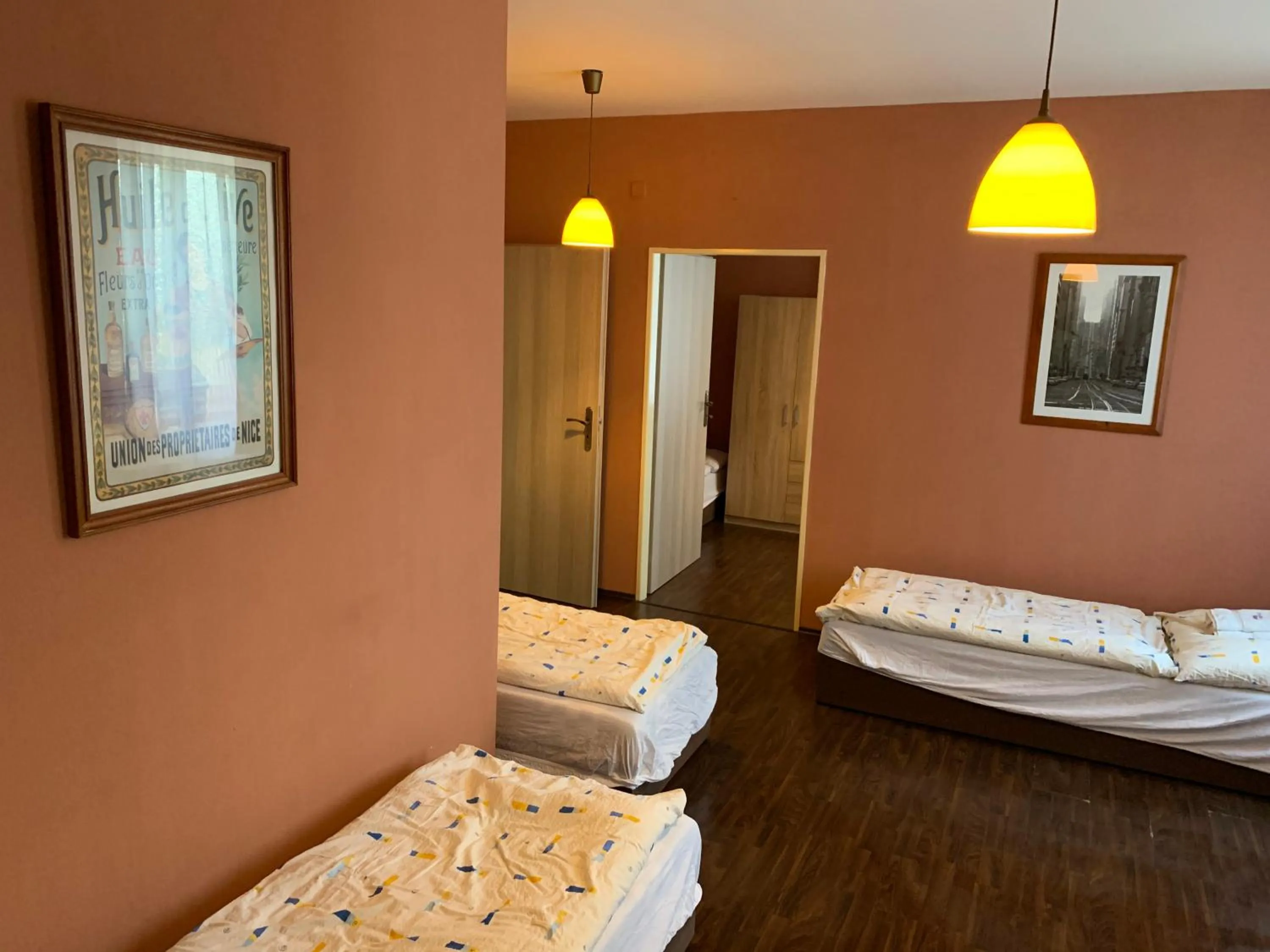 Photo of the whole room, Bed in Pension Eden