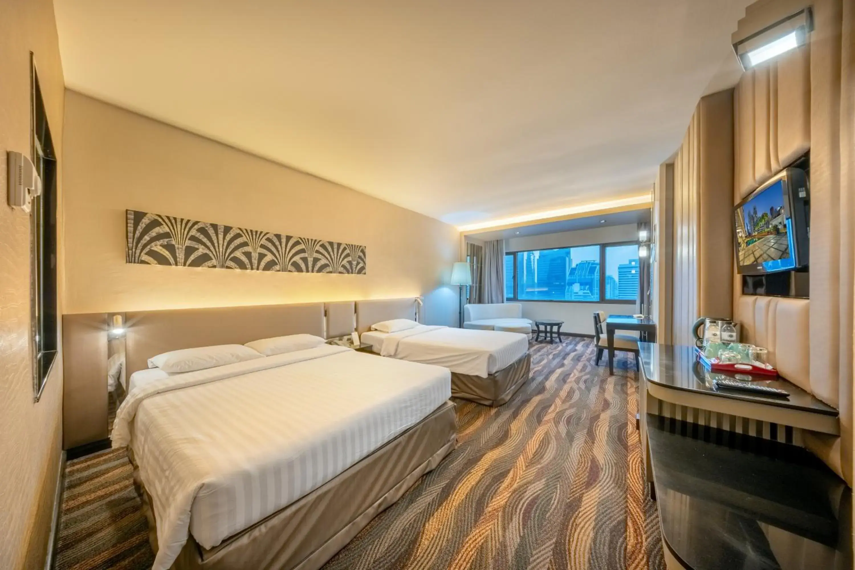 Grand Deluxe Family with City View in Royal Benja Hotel Grand Deluxe Family with City View in Royal Benja Hotel