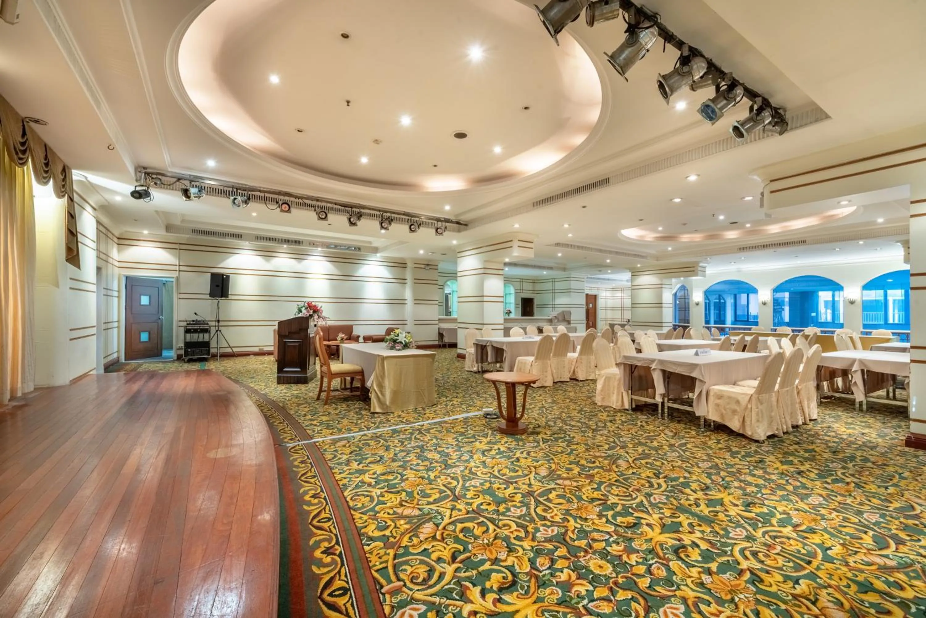 Meeting/conference room in Royal Benja Hotel - Big Room Family-Friendly